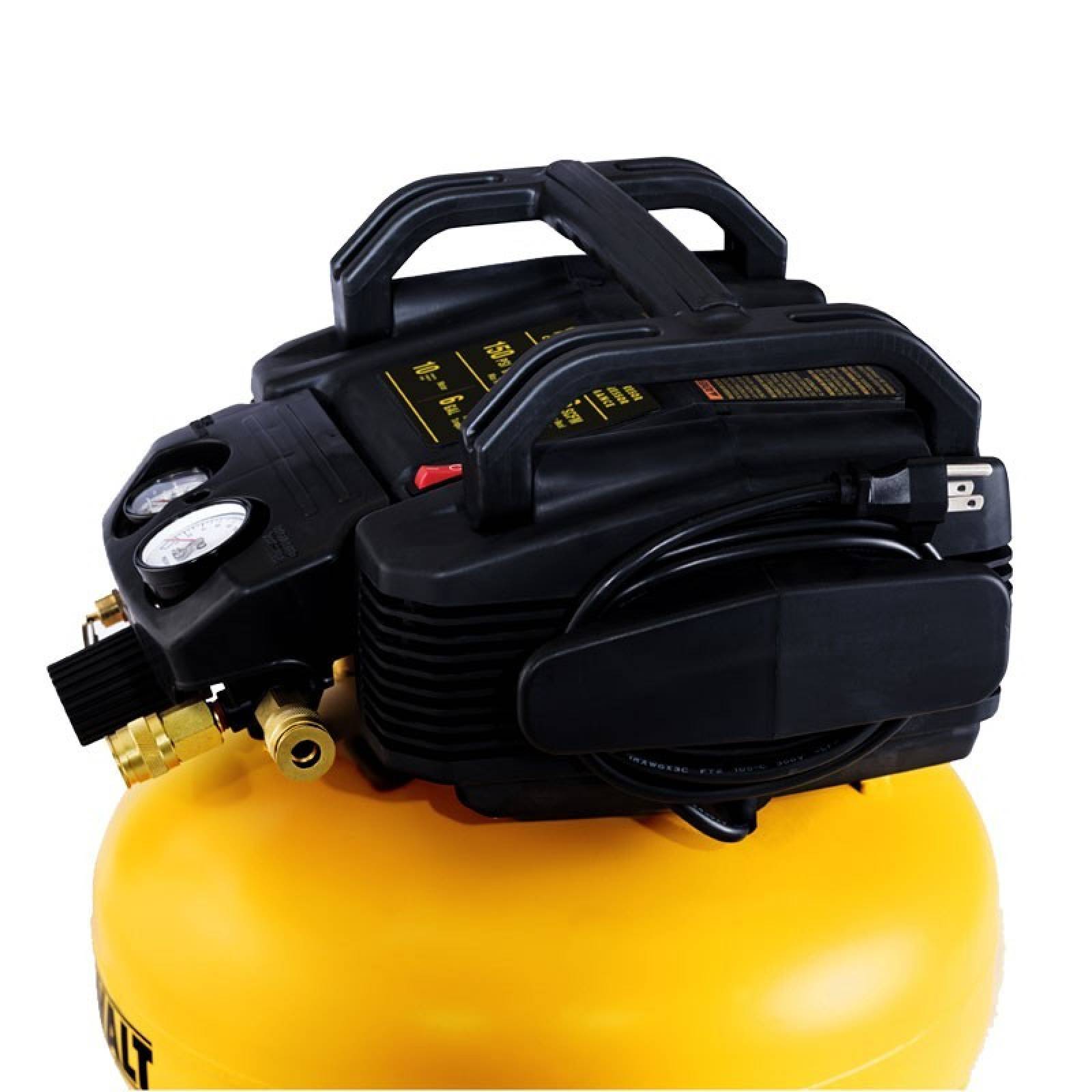 Compresor De Aire 1 5 Hp 24 Litros "Dona" D 2002M Dewalt