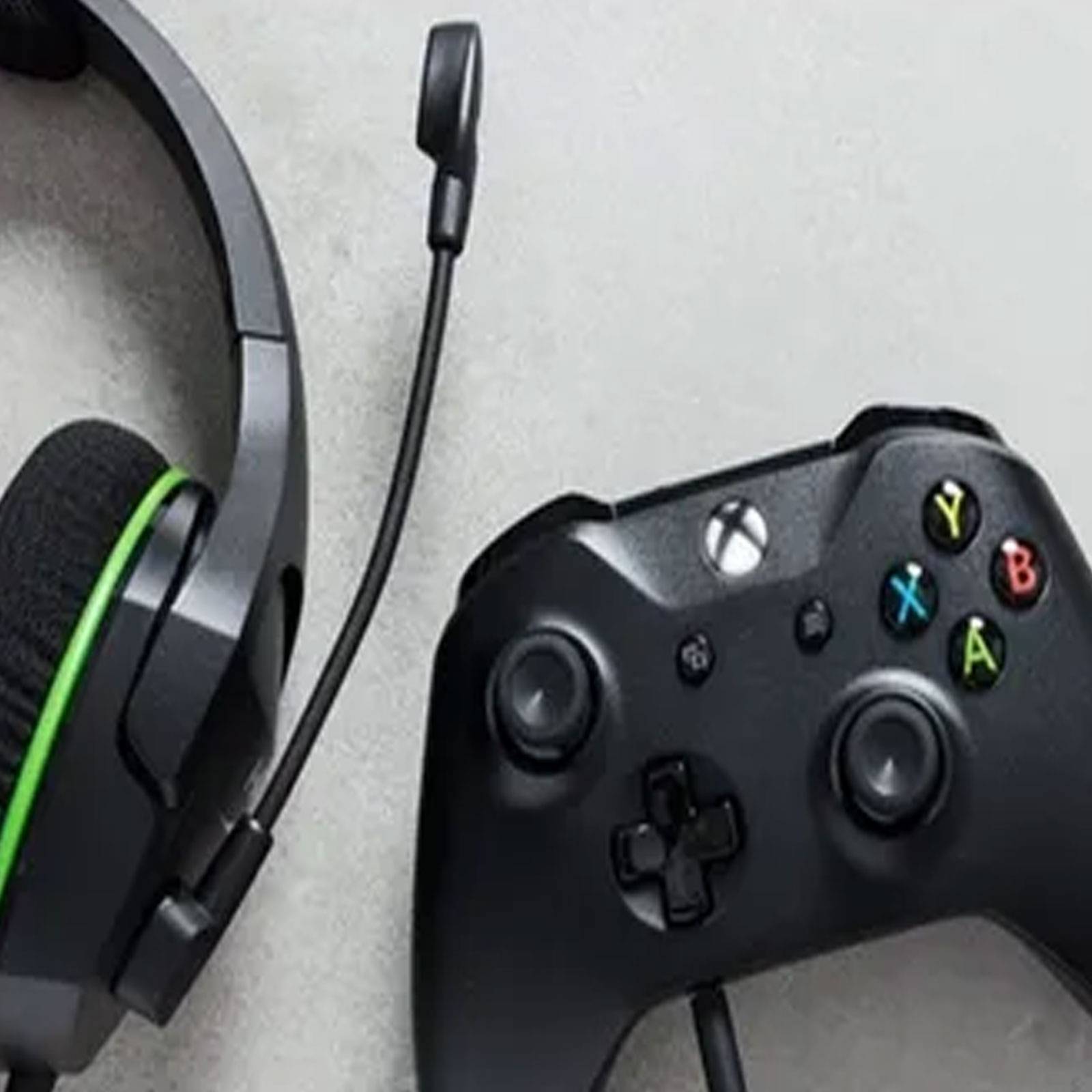 Audífono Gamer Xbox Cloud X Stinger Core HX HSCSCX BK HyperX