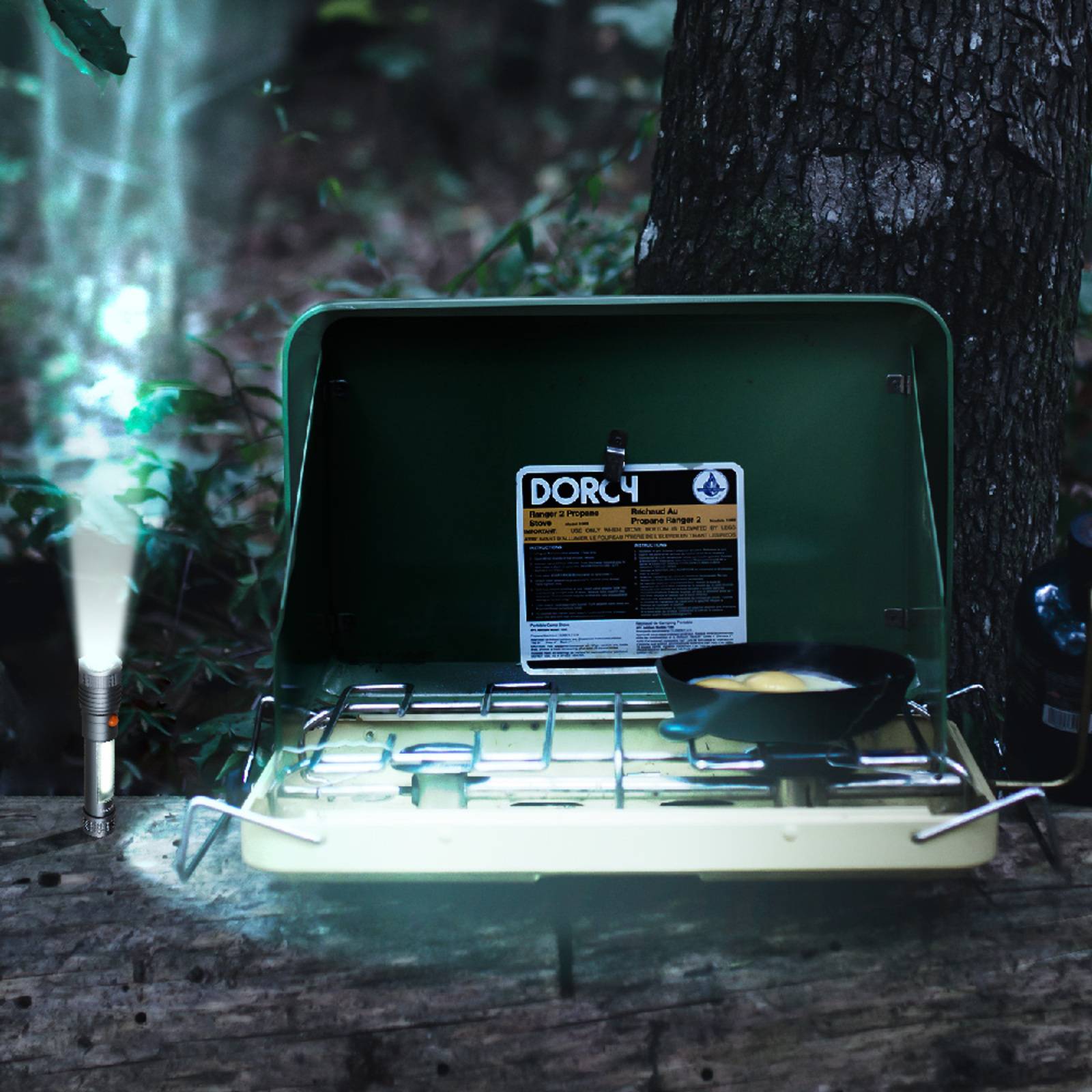 Linterna LED Portátil 5W Con Imán y Baterías Tecnolite