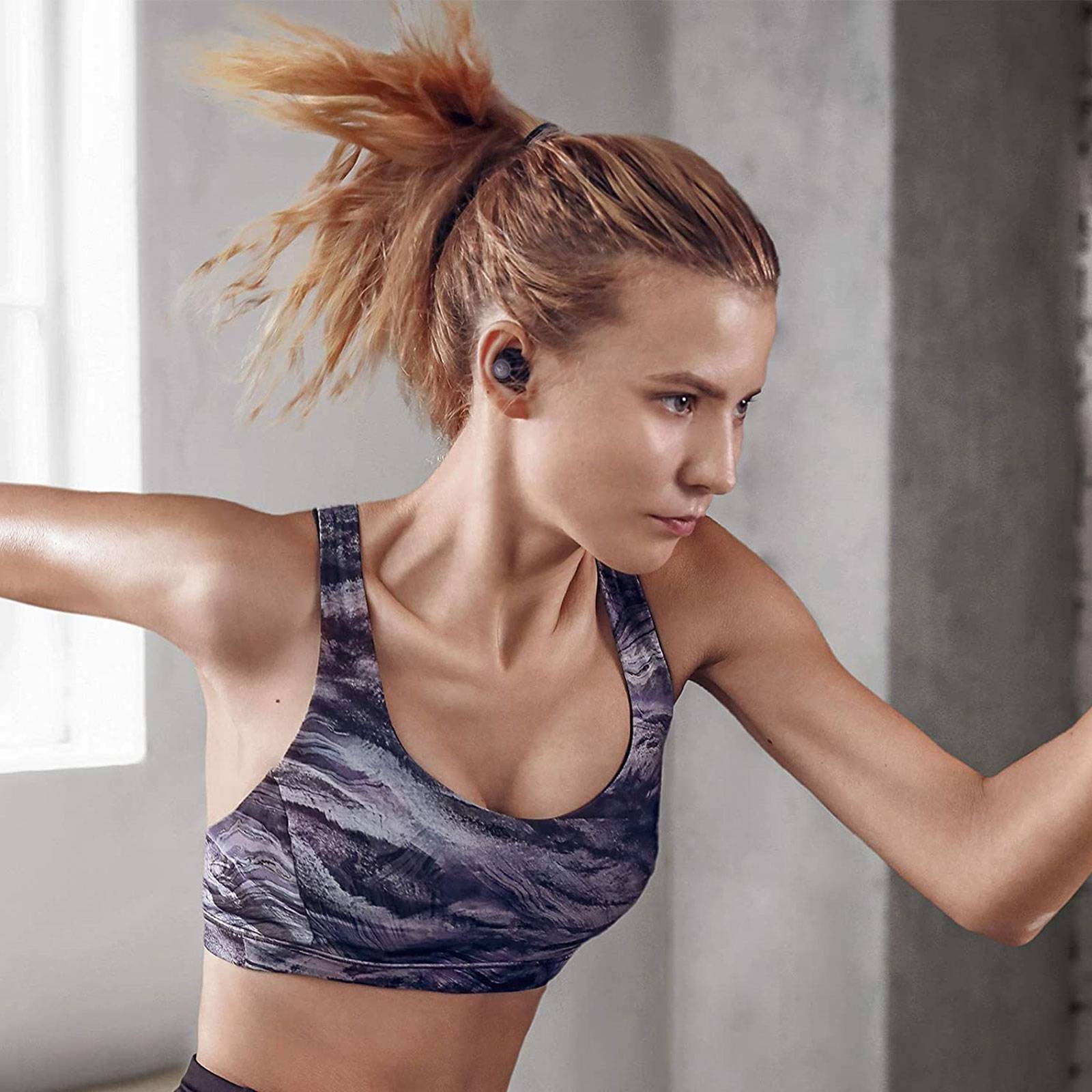 Audífonos Bluetooth Vervebuds 200 Single Negro Rojo Motorola