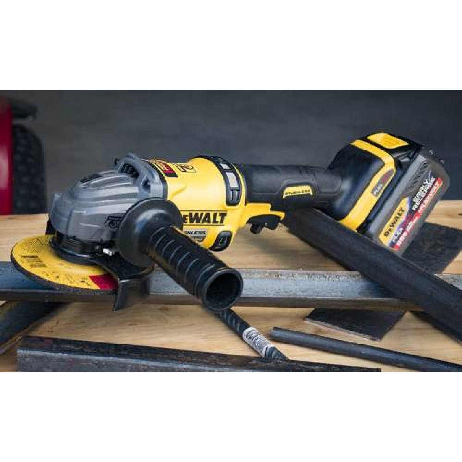 Miniesmeril  Mini esmeriladora 20v 5" dcg412 Dewalt