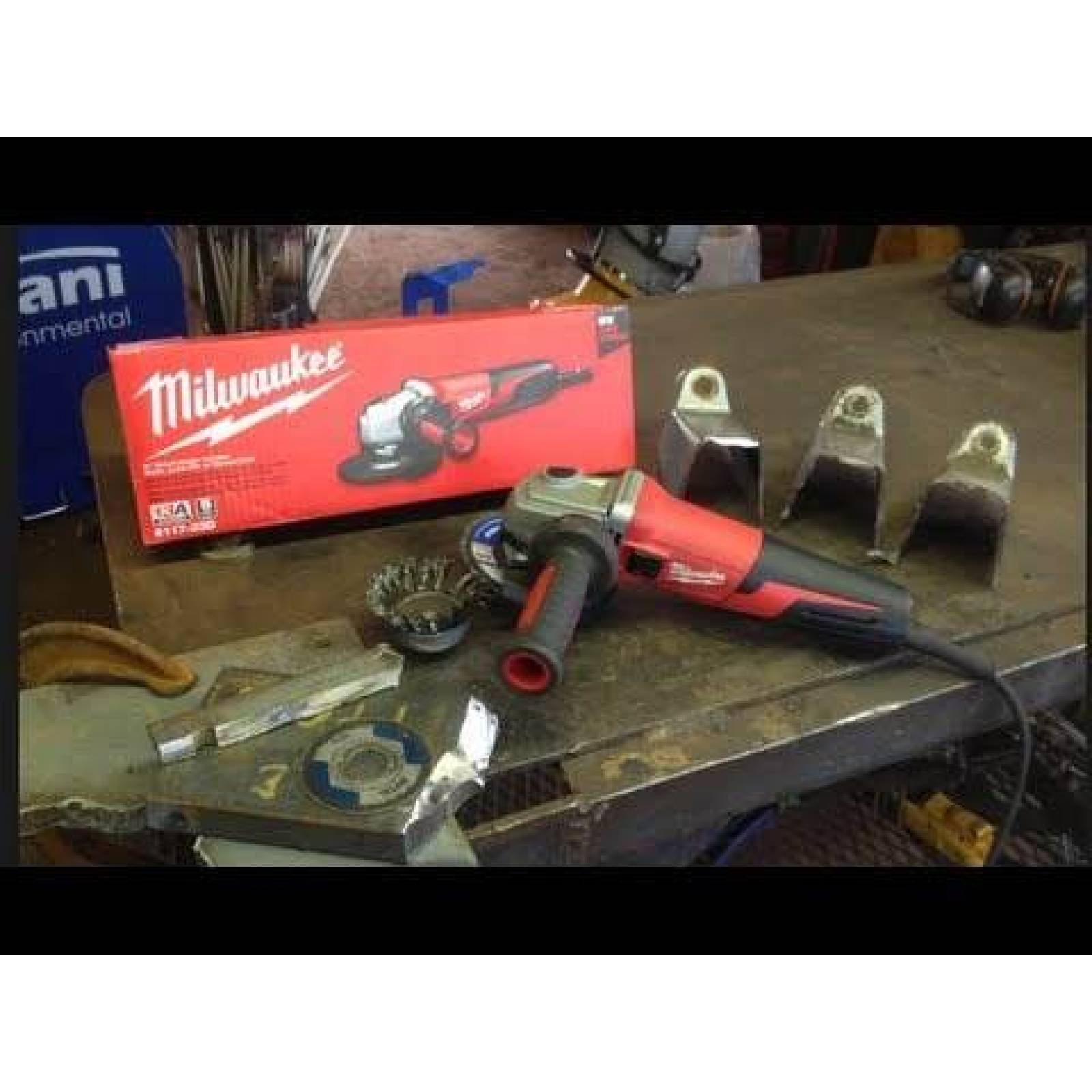 Miniesmeril Mini esmeriladora 1500W 5" 611730 Milwaukee