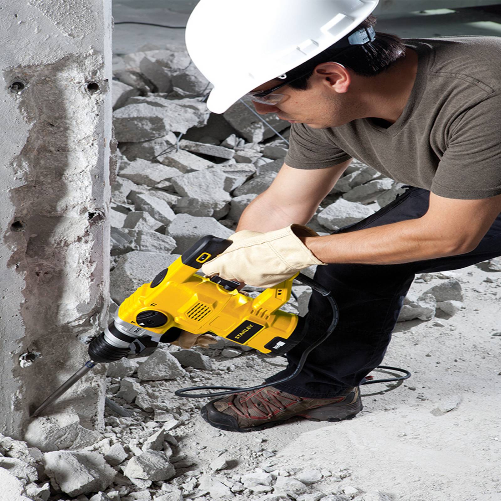 Rotomartillo SDS 1-1/4 pulg 3 Modos 7 Borcas 1250 W Stanley