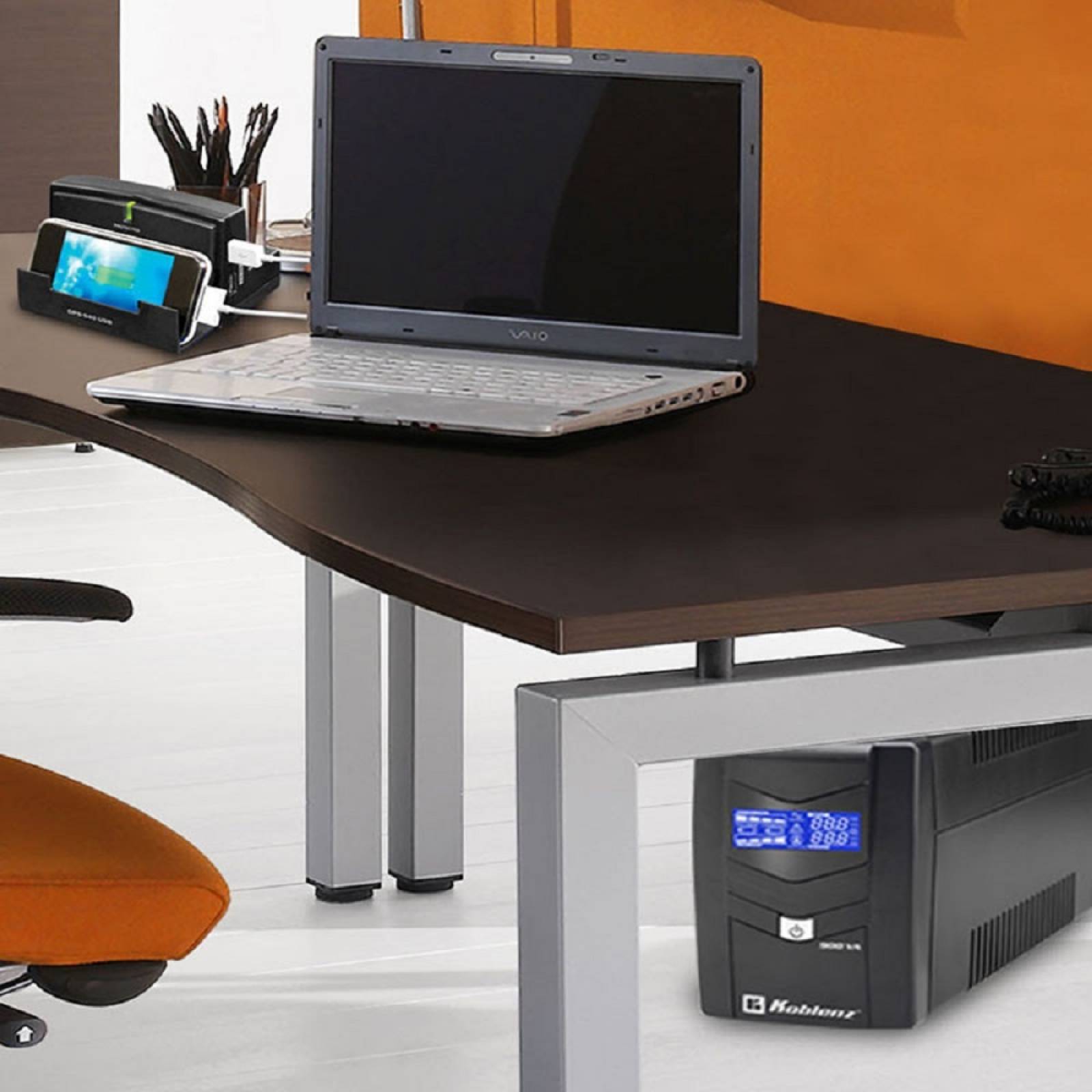 Regulador y respaldo Koblenz 900 VA 480 W 9011-USB/R