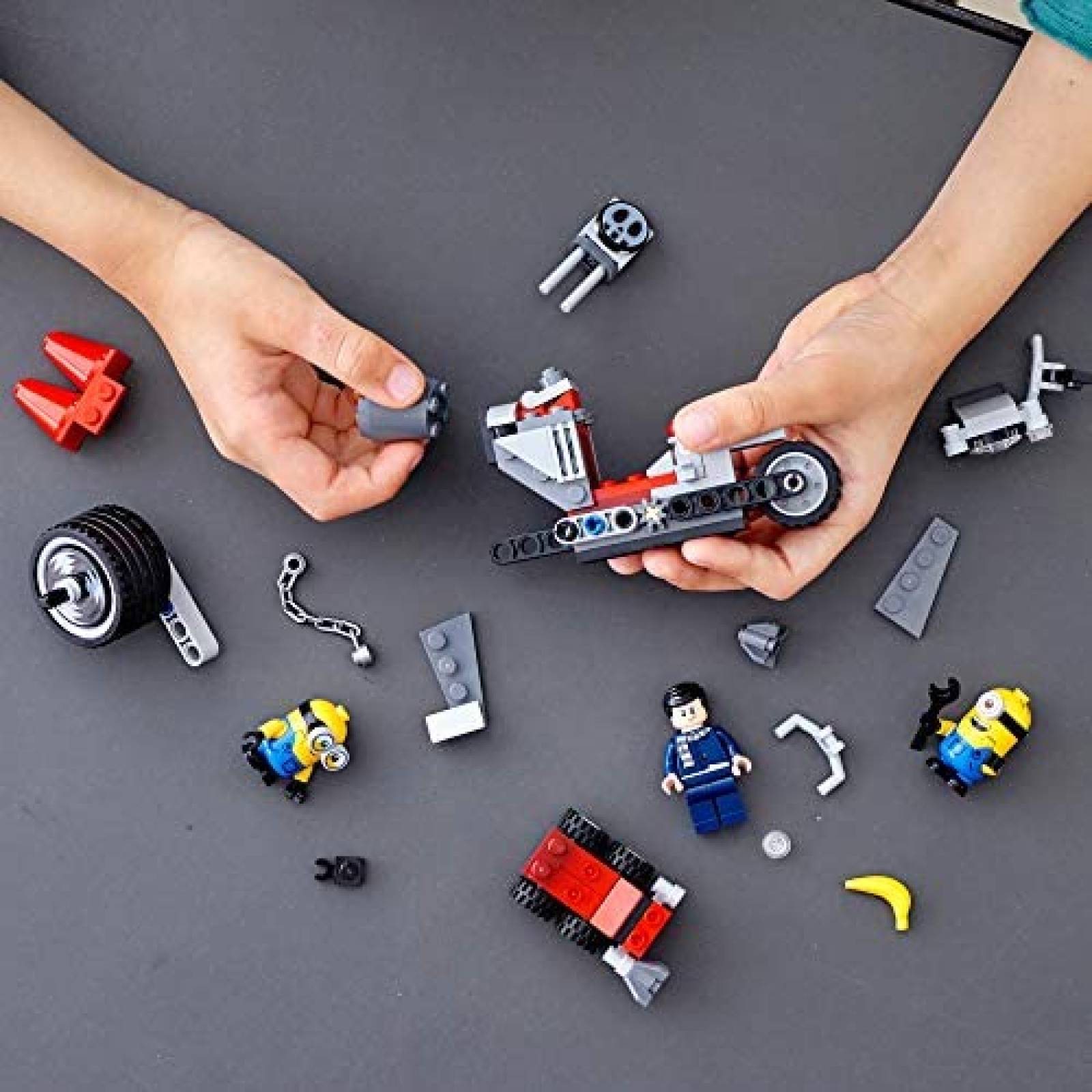 Juguete Armable LEGO Minions de 136 Piezas para Ninños