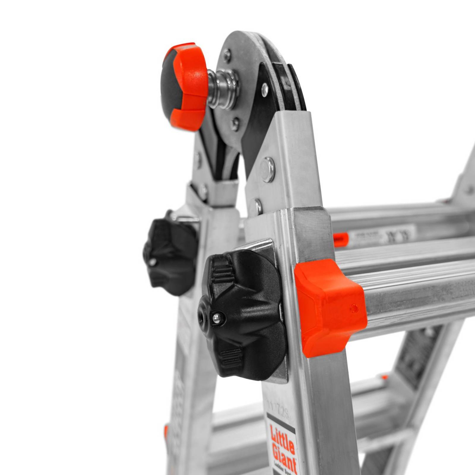 Escalera de Aluminio Multiposición 17' Tipo IA con Niveladores Leveler Little Giant 16517-803