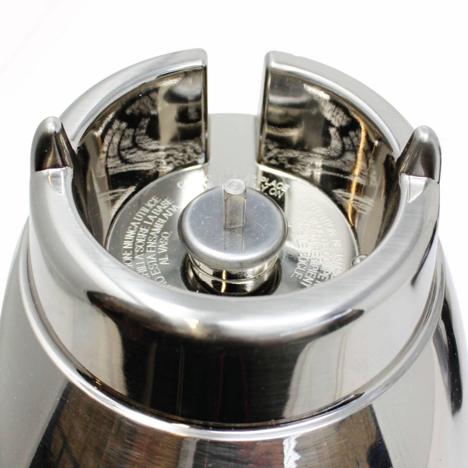 Licuadora 16 Velocidades Vaso Vidrio Plateada Oster 6817-13