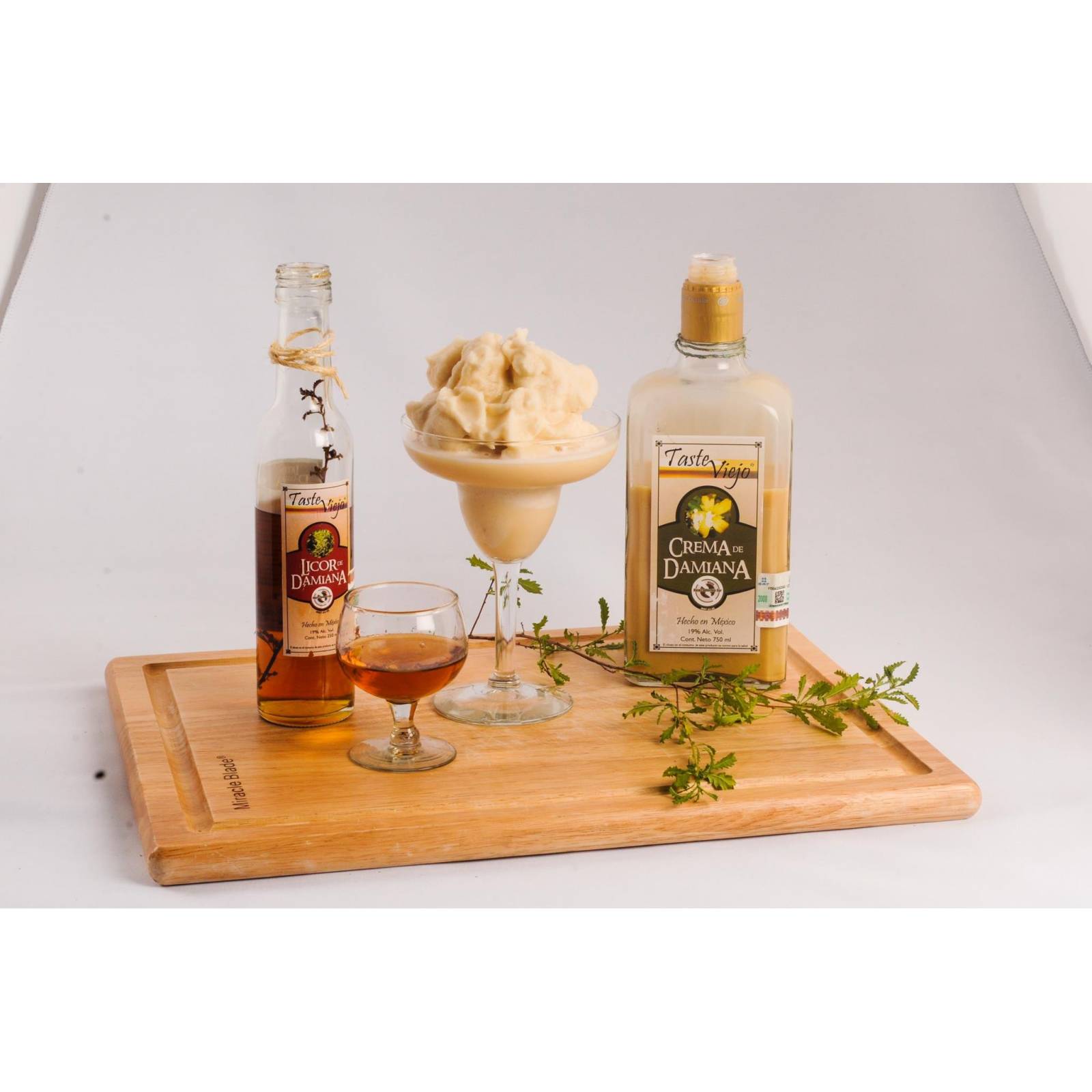 Licor de Damiana Artesanal Gourmet De Baja California Sur 250 ml