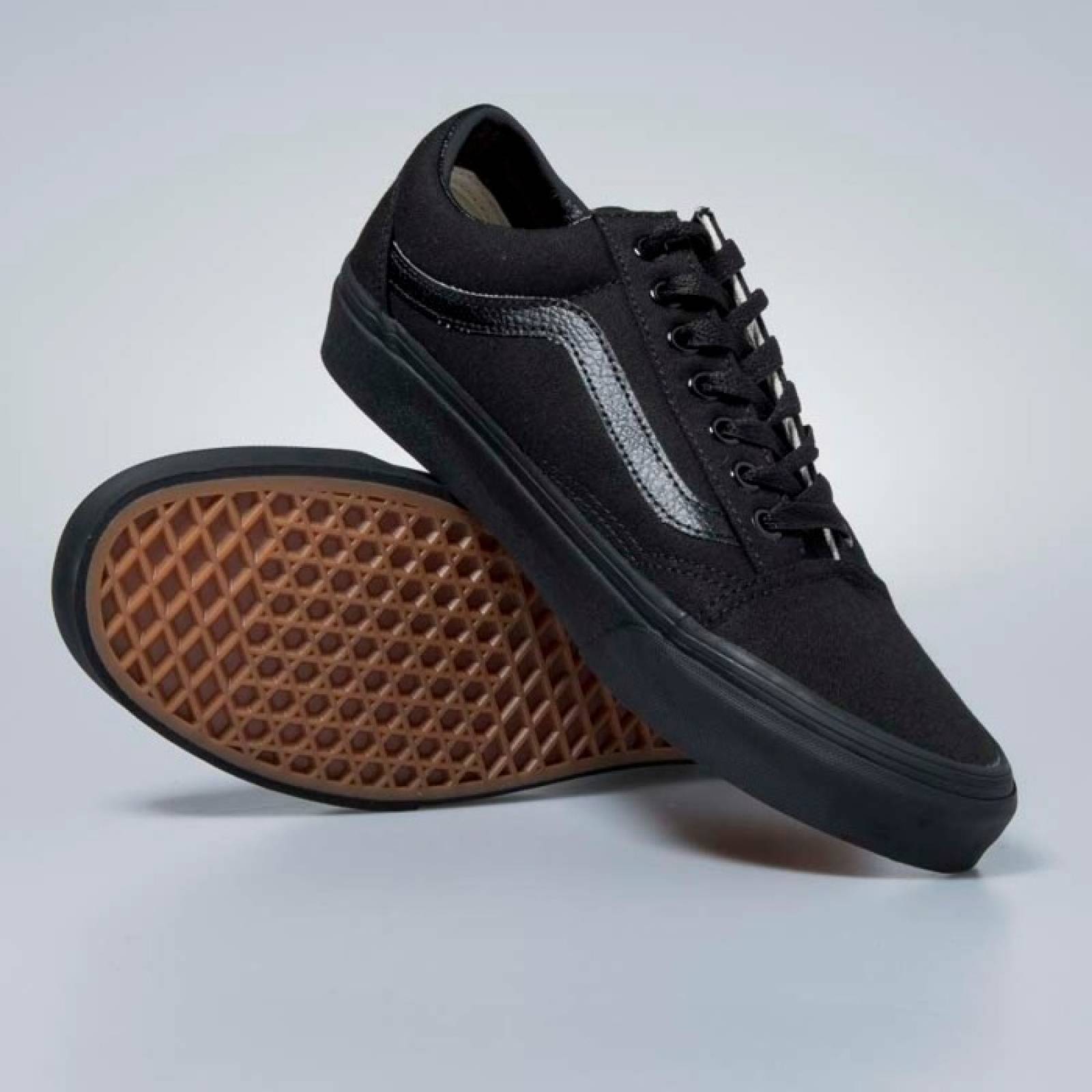 TENIS OLD SKOOL UNISEX VANS VN000D3HBKA NEGRO