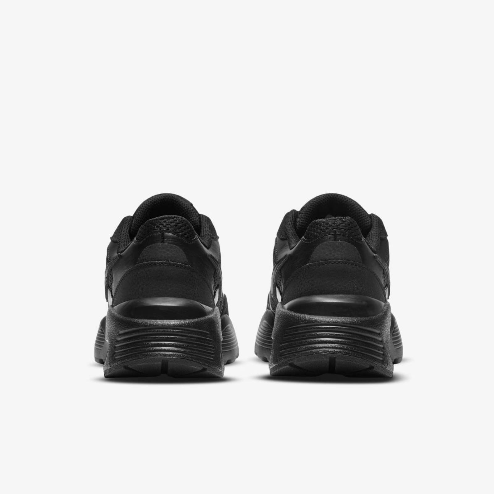 TENIS NIKE MODELO CJ1671002 CABALLERO COLOR Negro
