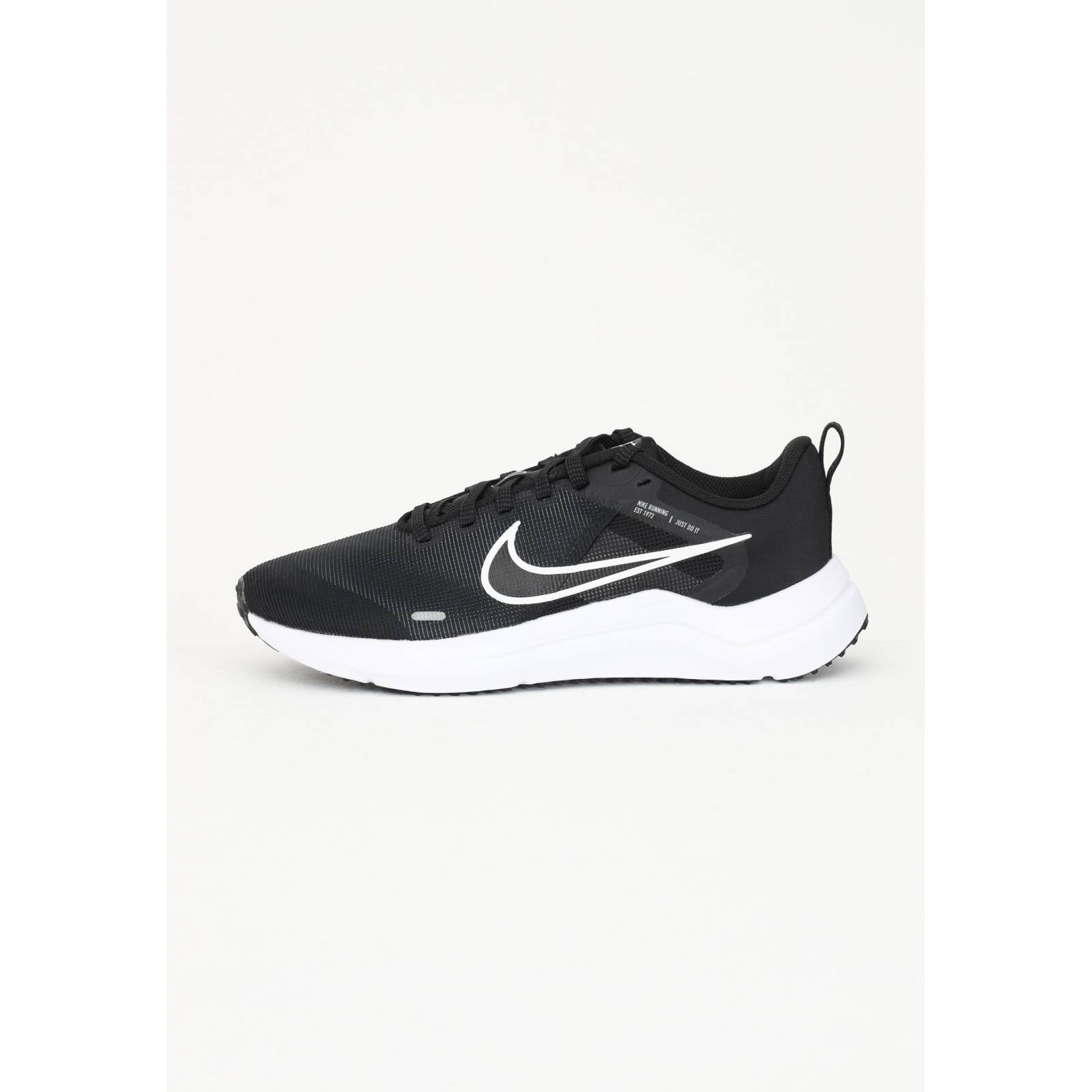 TENIS NIKE MODELO DD9294001 DAMA COLOR Negro