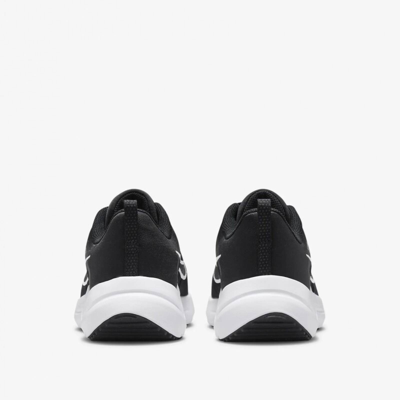 TENIS NIKE MODELO DD9294001 DAMA COLOR Negro