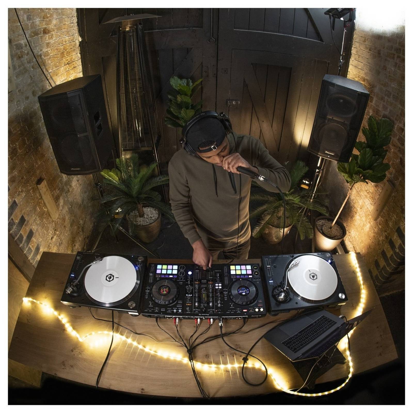 CONTROLADOR PIONEER DDJ 800 PROFESIONAL REKORDBOX 