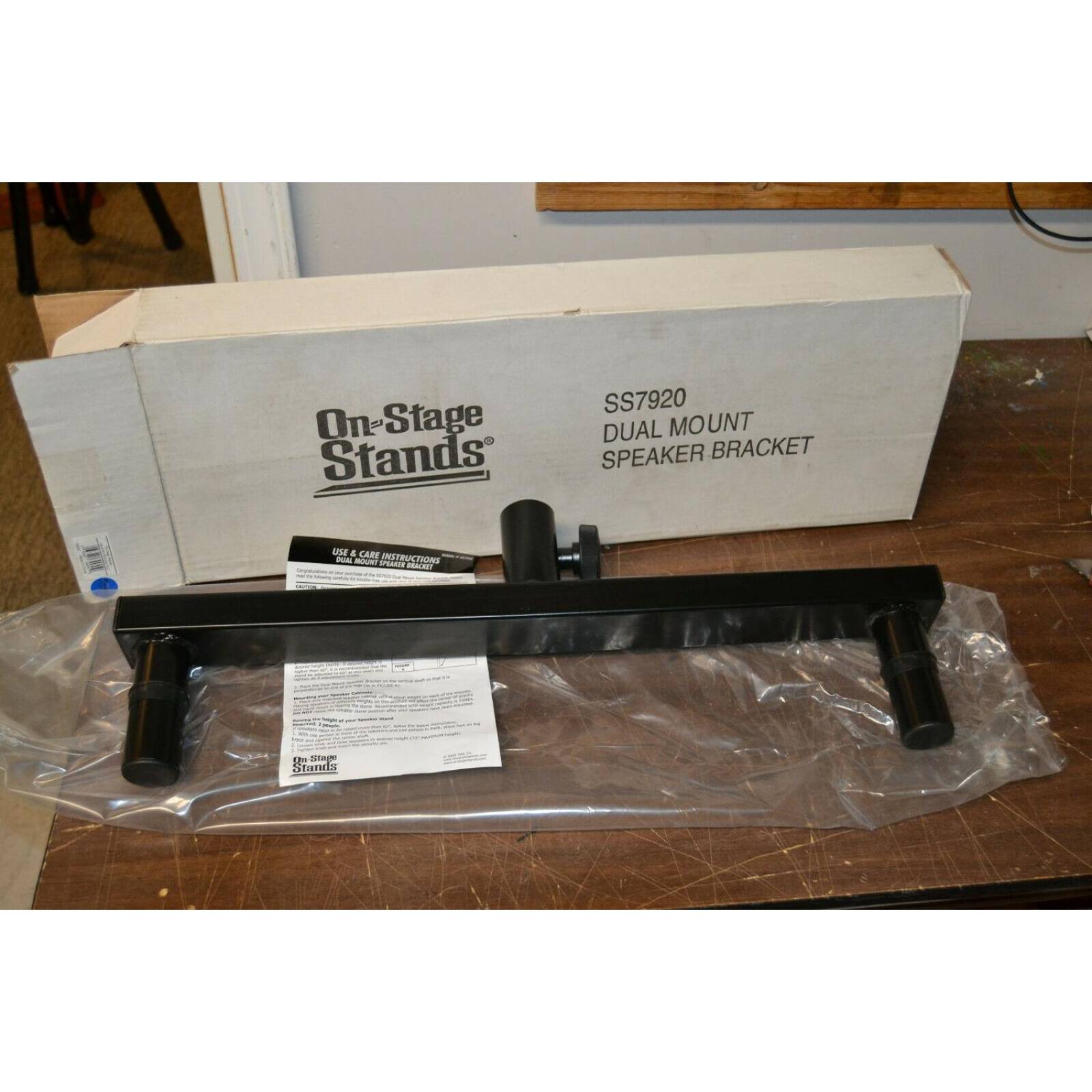 SOPORTE PARA BAFLES MONTAJE DOBLE 