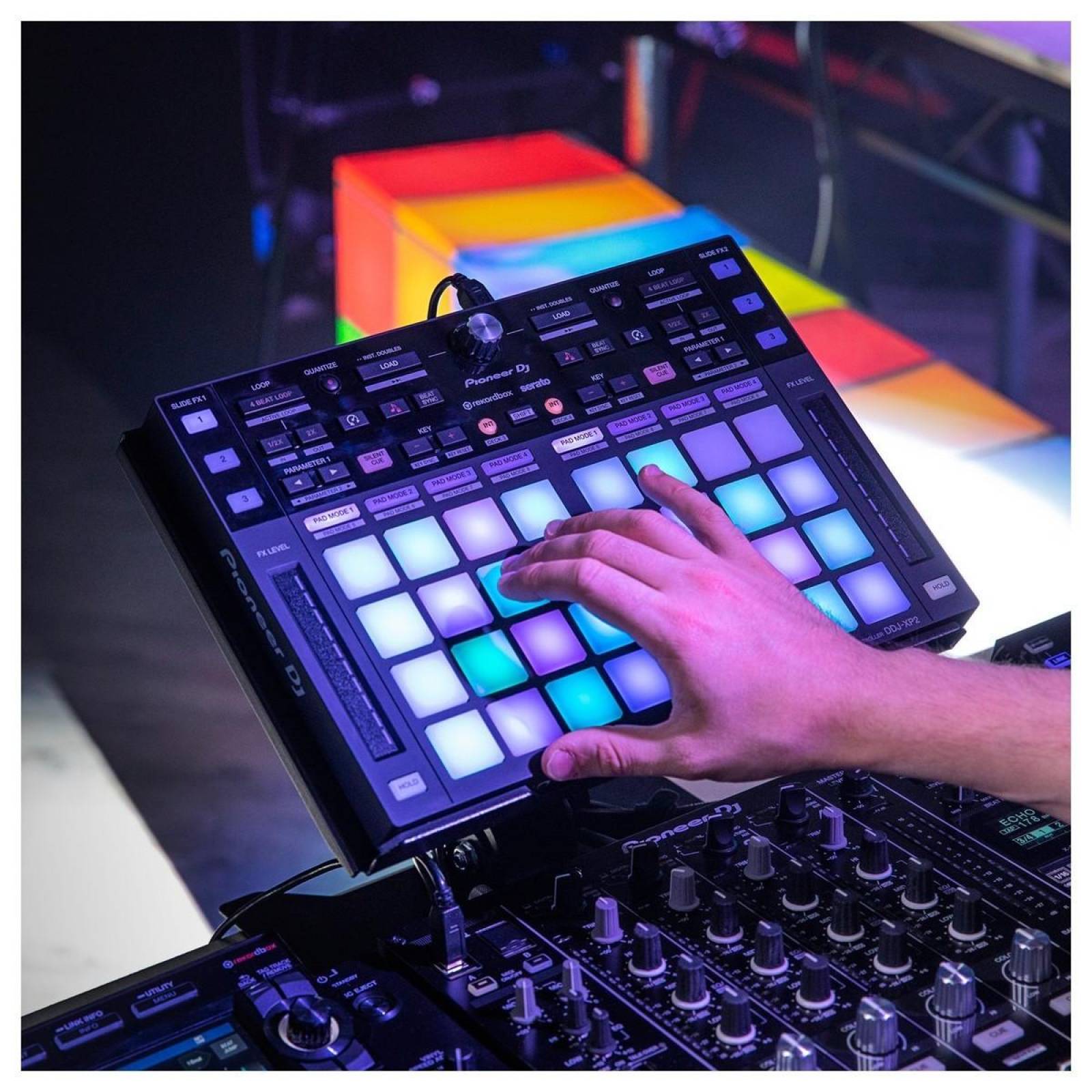 CONTROLADOR DISPARADOR PIONEER DDJ-XP2 DJ PERFORMANCE 