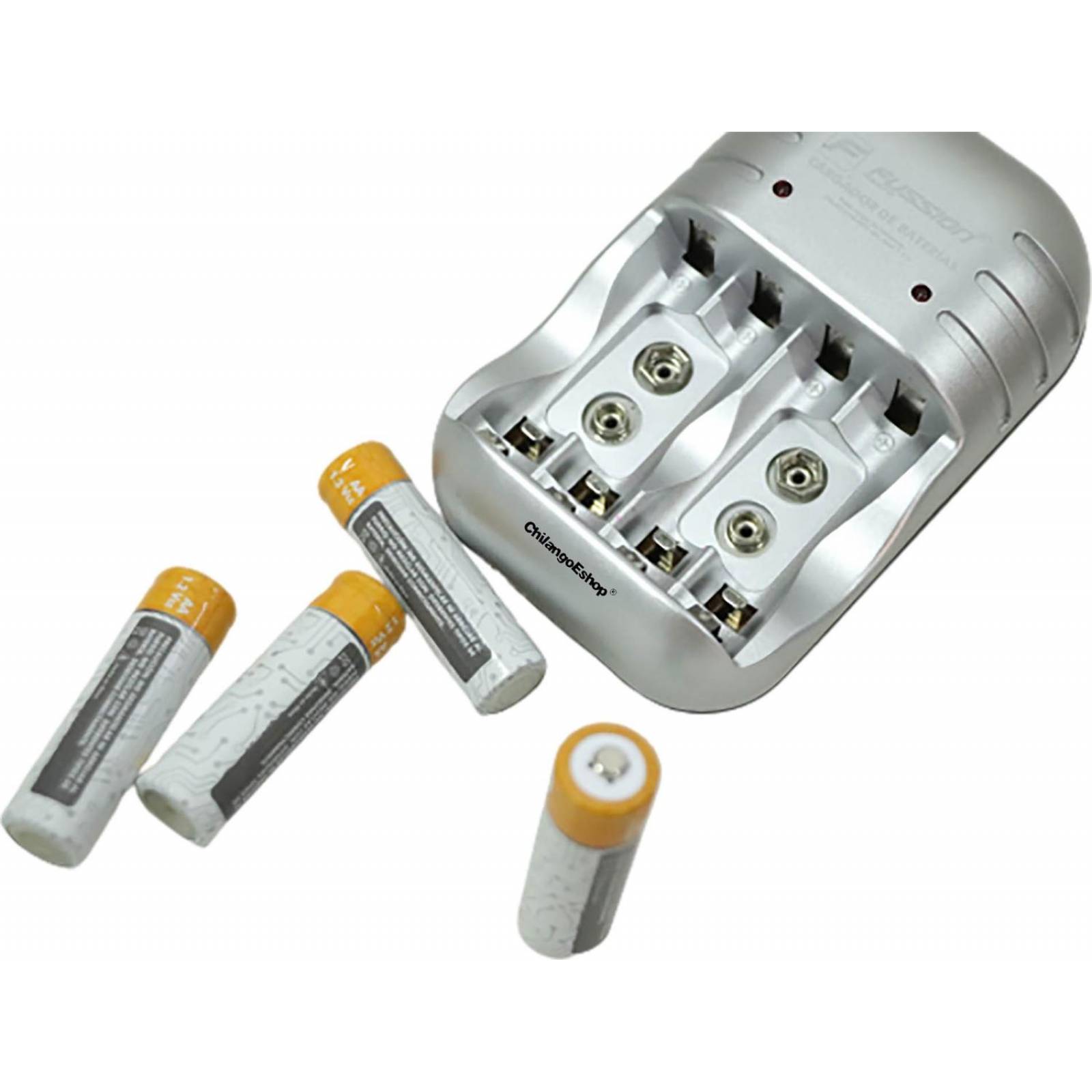 CARGADOR MULTIPLE DE BATERIAS CON 4 PILAS AA 