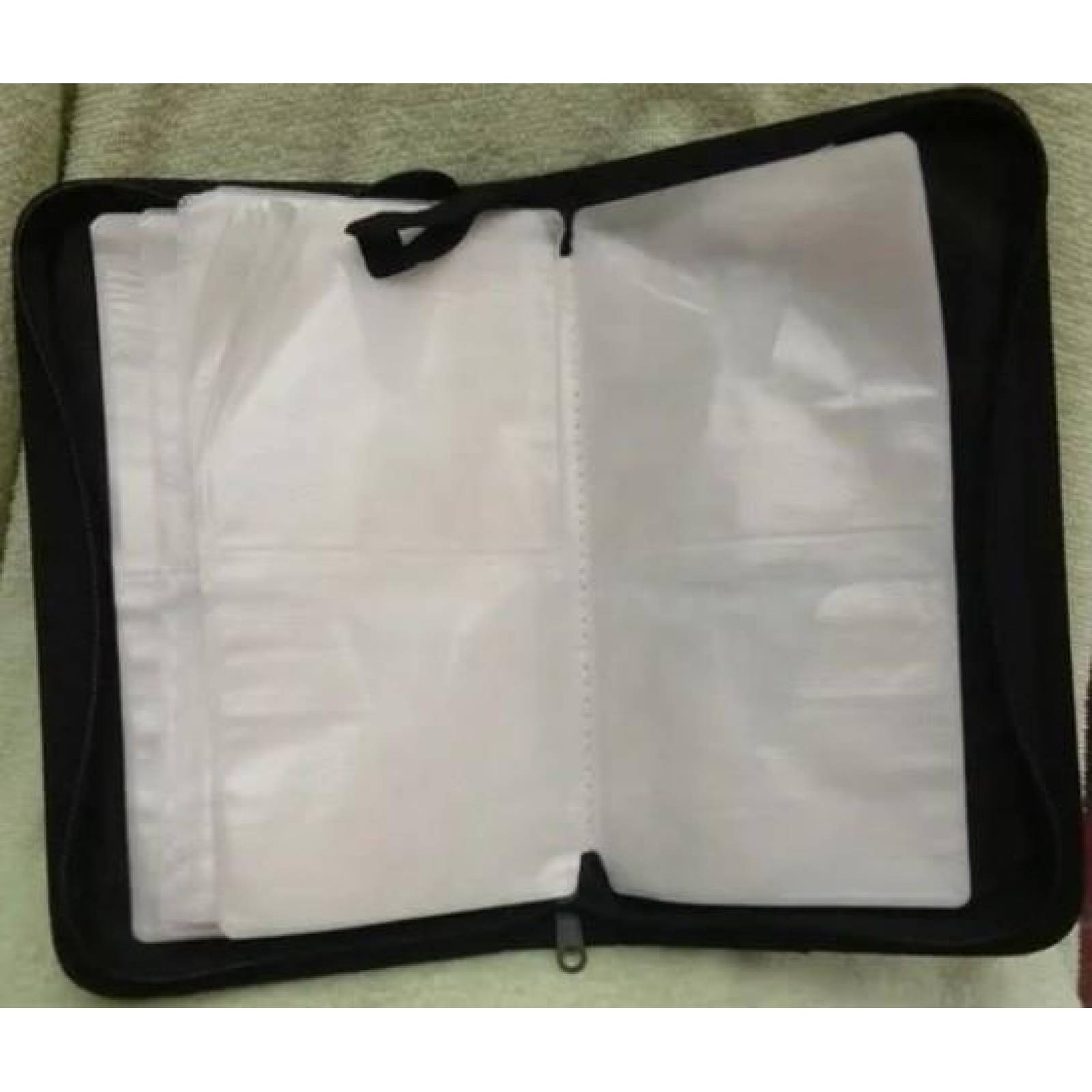 PORTA DISCOS CD 100% NYLON COLOR NEGRO 