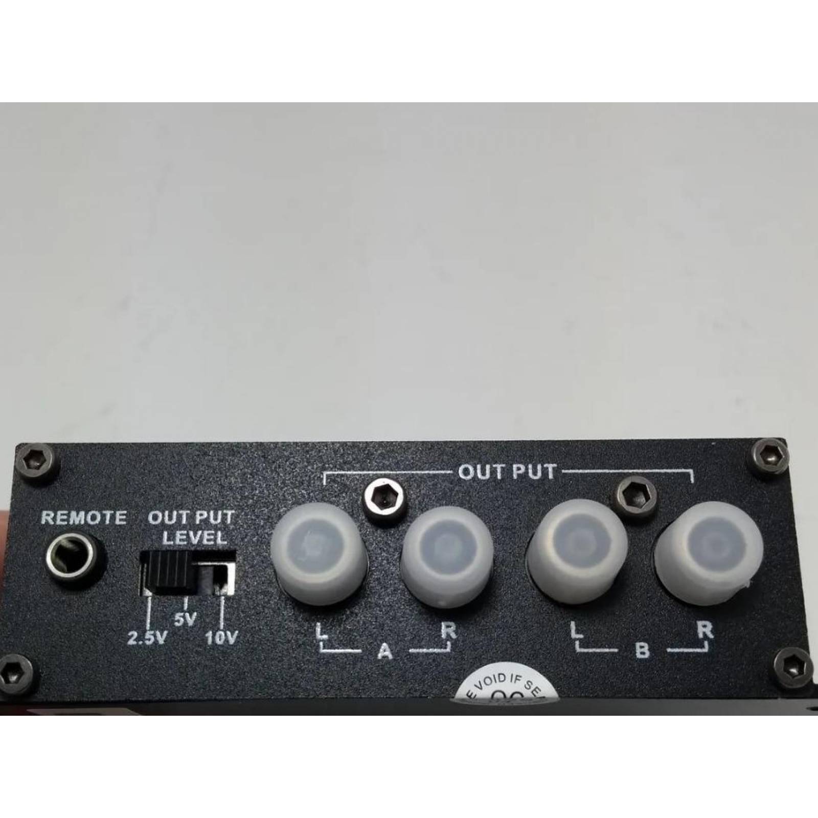 EPICENTRO CON RESTAURADOR DE BAJOS ATOMIC AUDIO DBRX1 