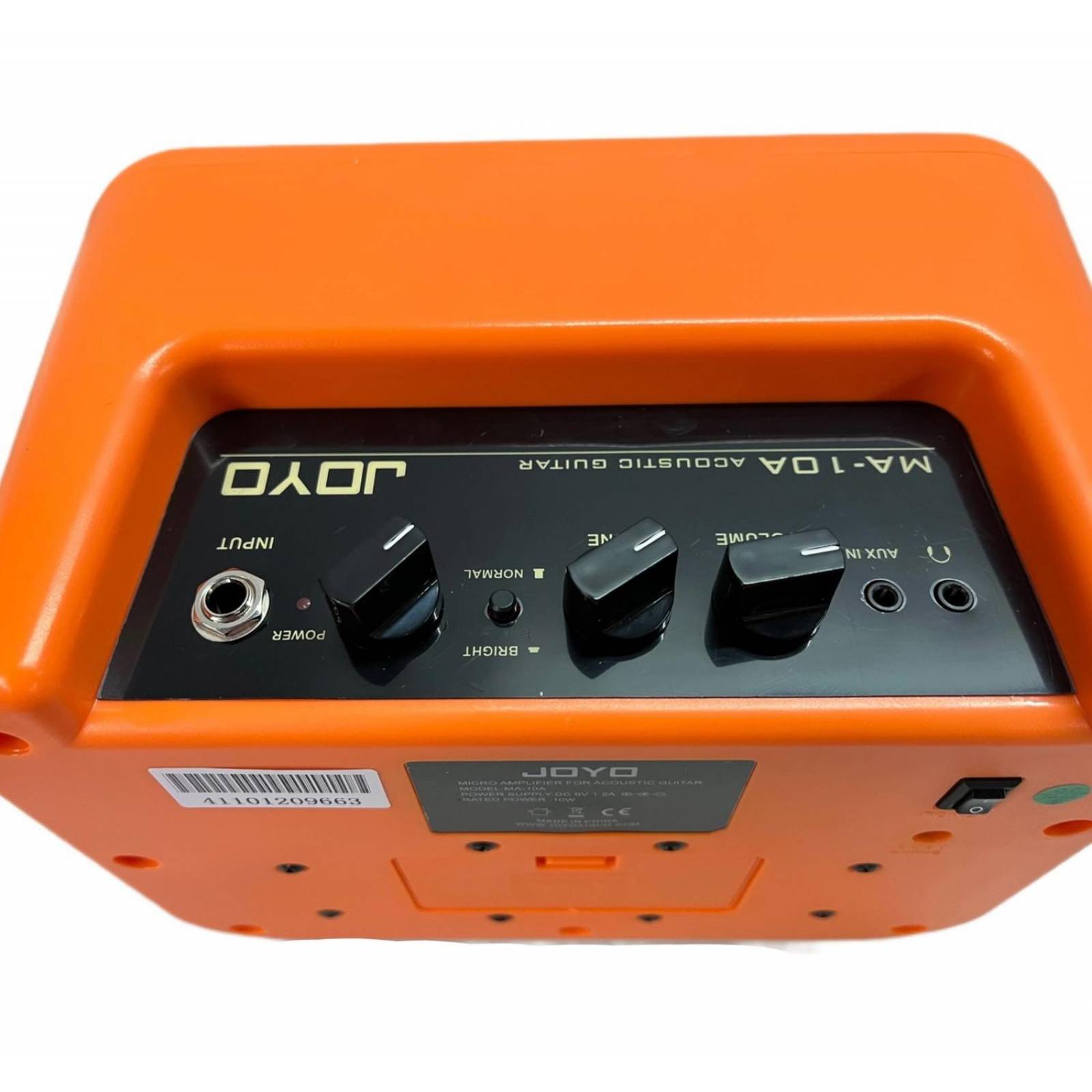 Set Ukulele soprano electroacustico con amplificador 