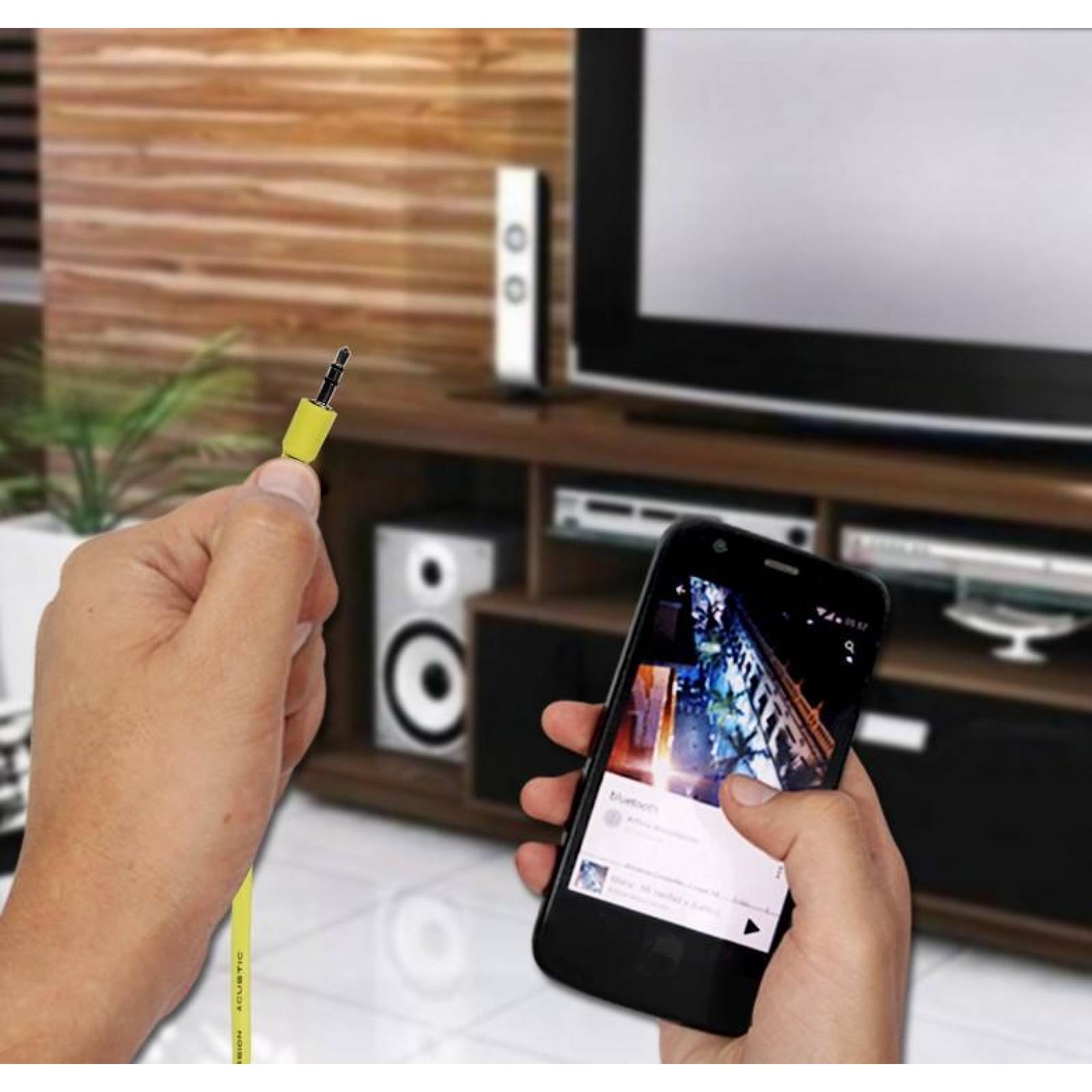 Cable Auxiliar Plano De 1 Plug 3.5Mm A 1 Plug 3.5Mm / 1M AMARILLO 