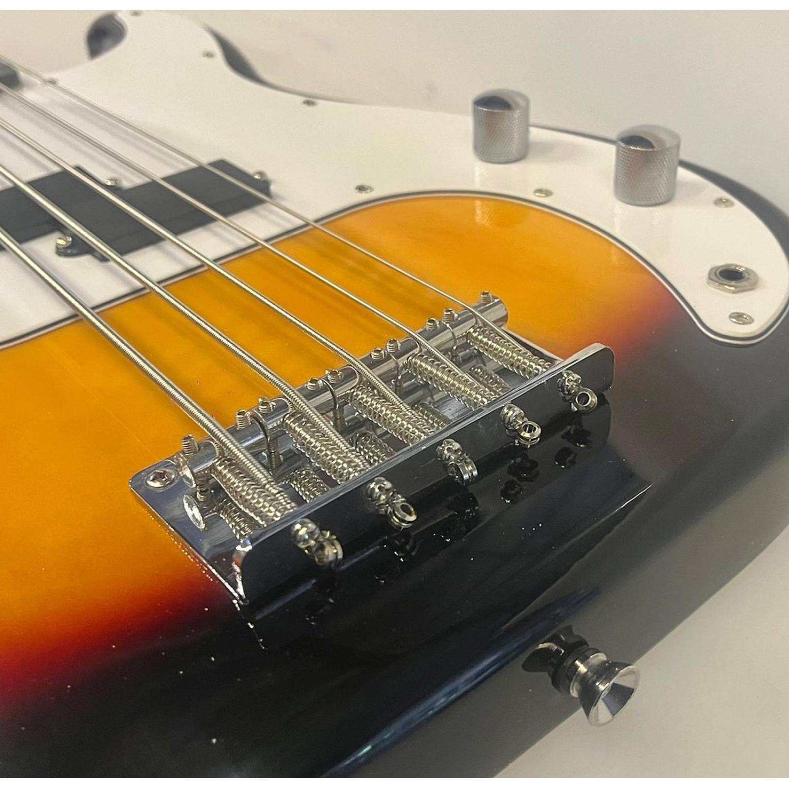 Bajo electrico Sombreado 5 Cuerdas dos pastillas brazo palo de rosa 