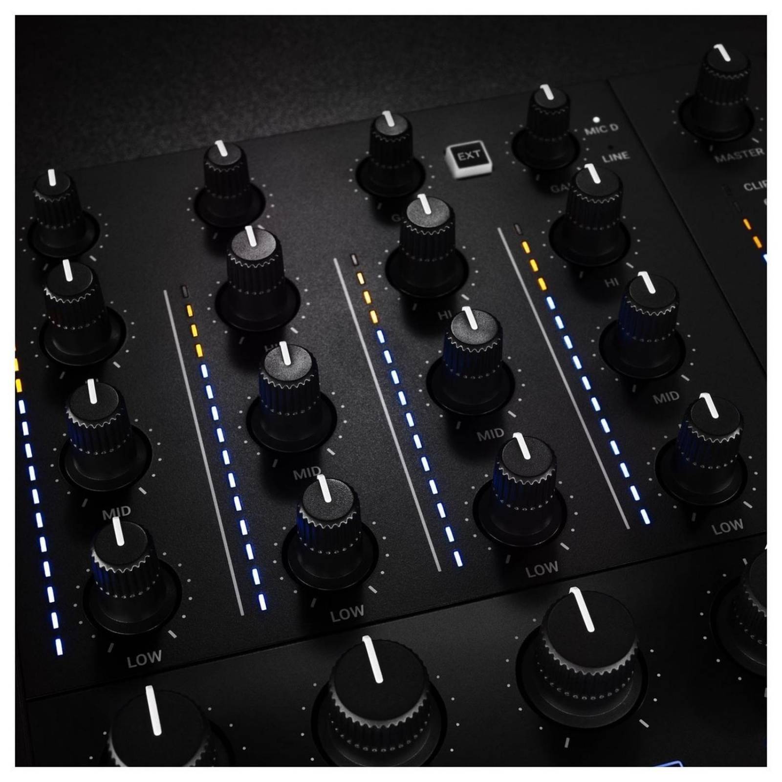 Native Instruments Traktor Kontrol S3 