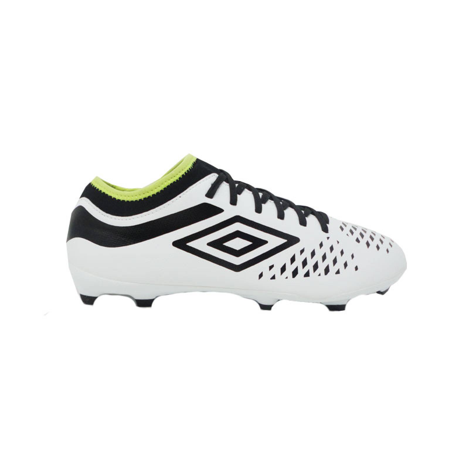 zapatos de futbol umbro precios
