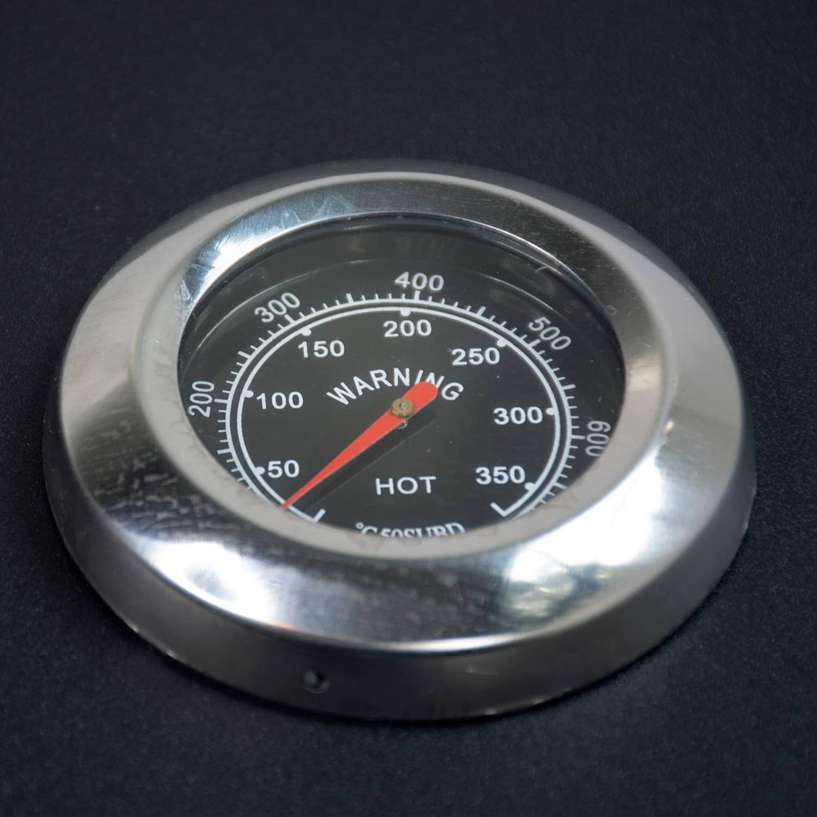 Asador de Hierro Deluxe con Ruedas y Mesa Lateral