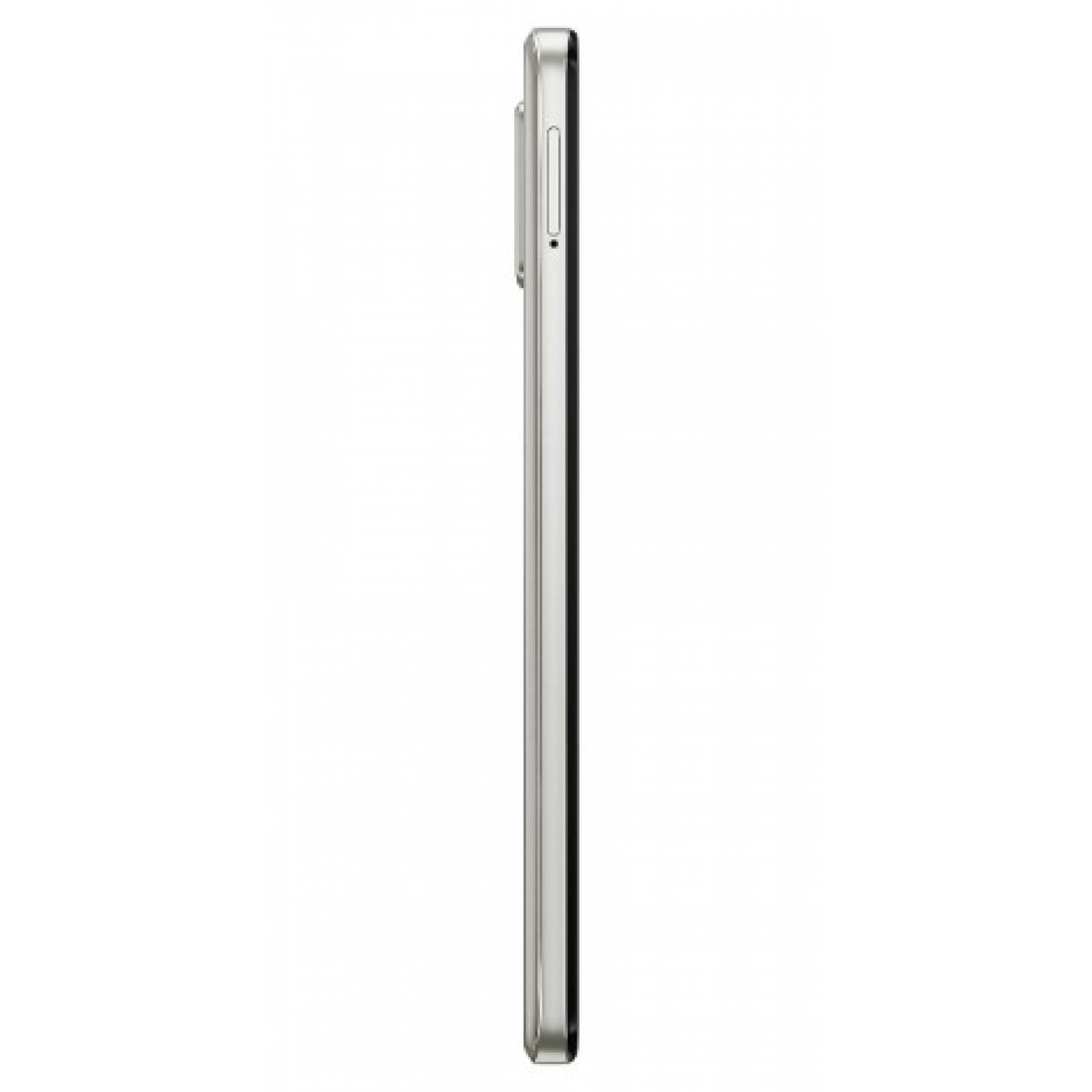 CELULAR MOTOROLA 4G XT2235-1 G32 PLATA KIT TELCEL