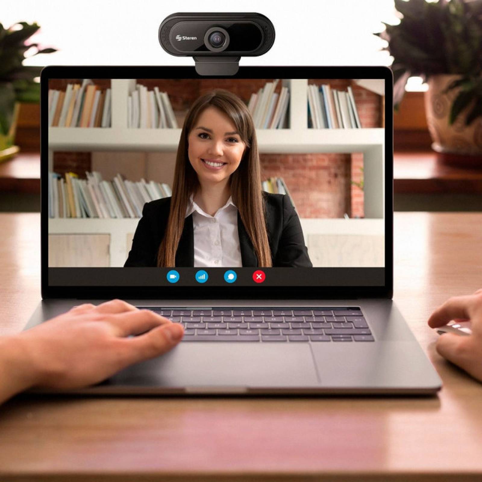 Webcam USB HD Micrófono Integrado Base Multiposición Steren