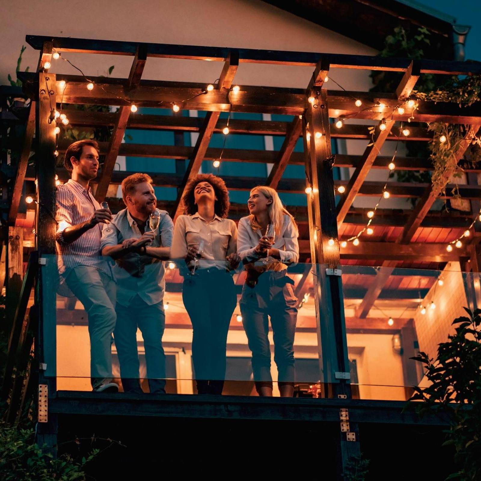 Serie LED vintage de 24 focos para exterior 