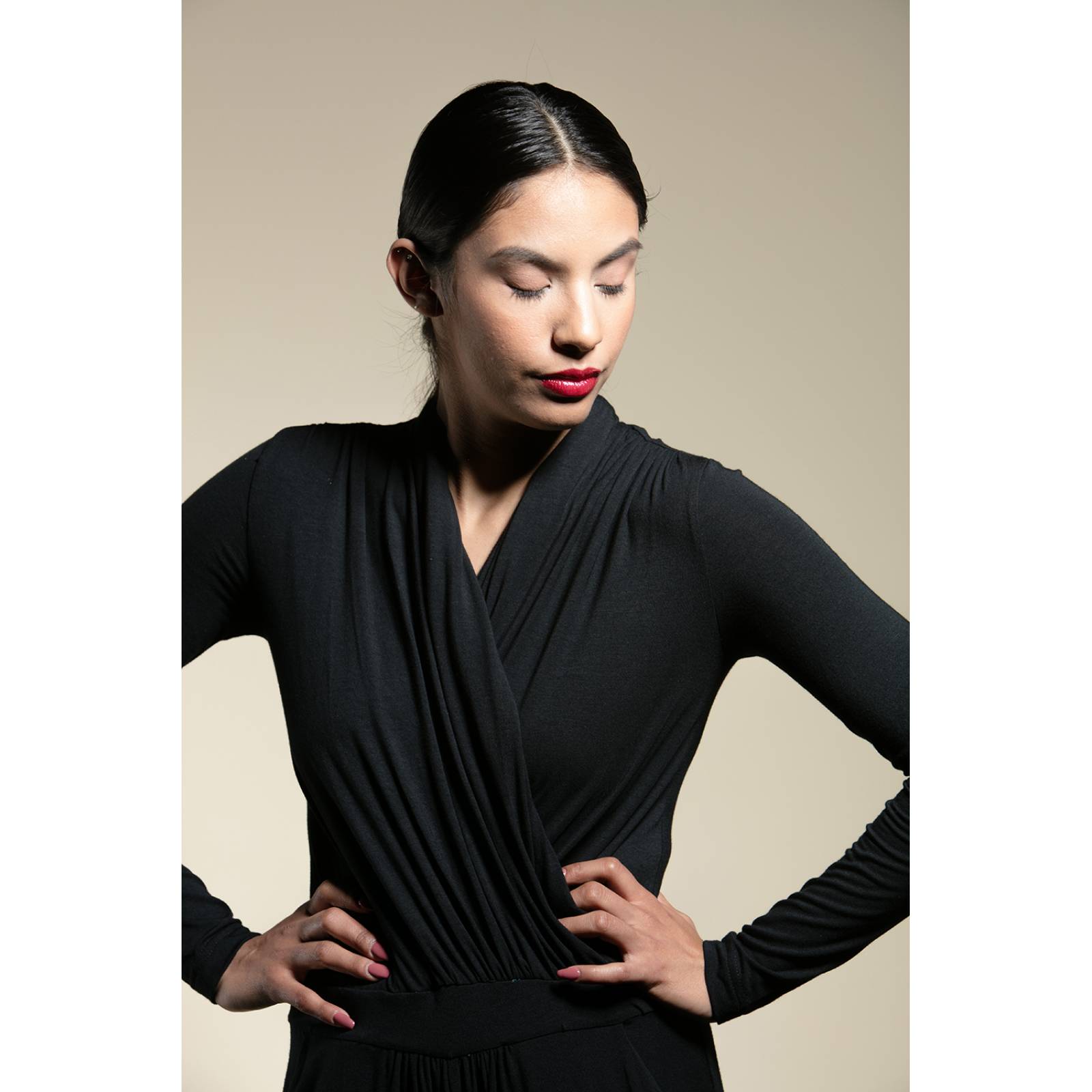 63-1253 CICLORAMA FONDO DE PAPEL IVORY (1.35 X 11M)