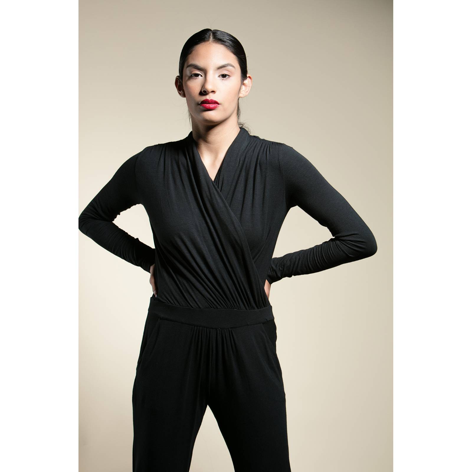 63-1253 CICLORAMA FONDO DE PAPEL IVORY (1.35 X 11M)