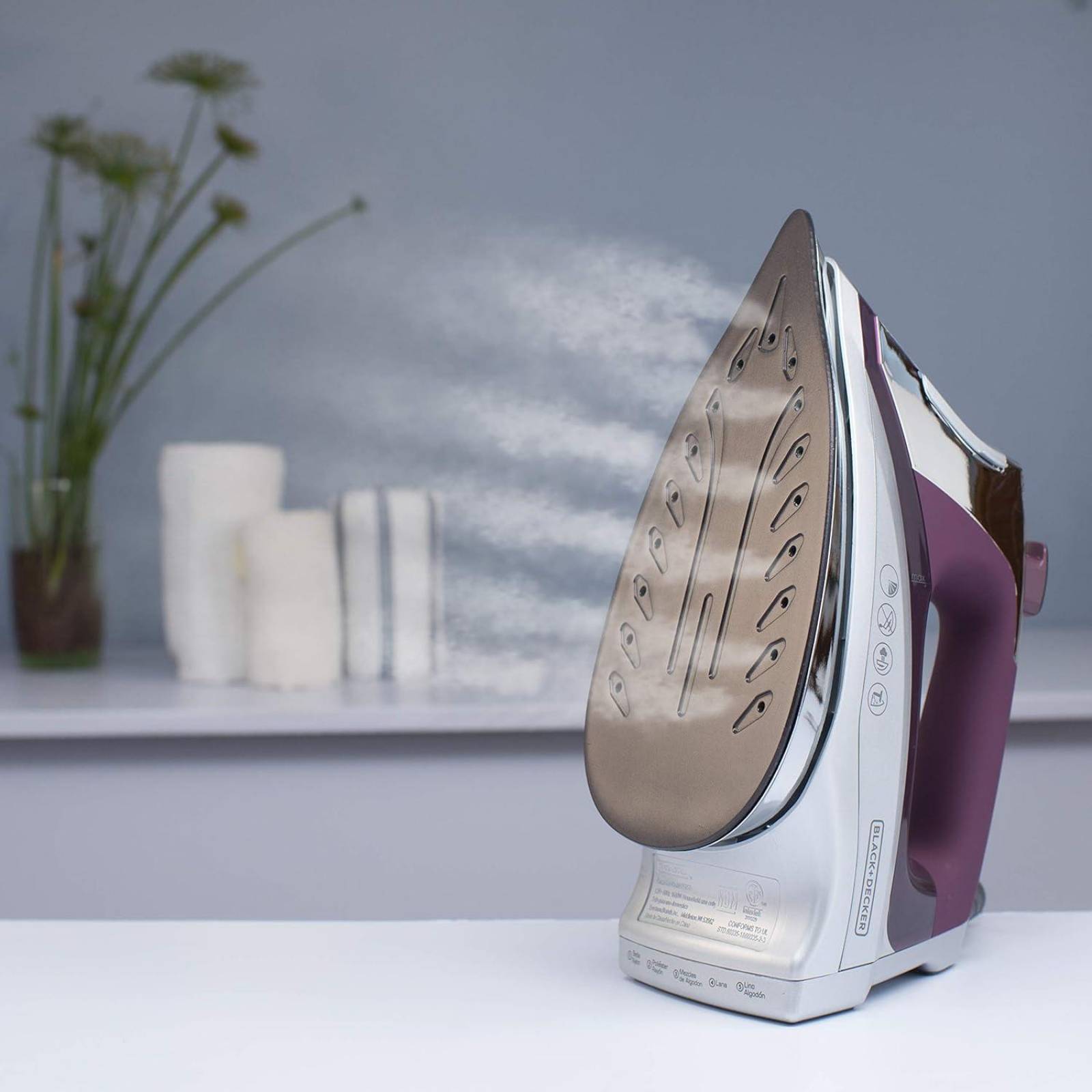 PLANCHA VAPOR AVANZADA BLACK & DECKER D3501 AUTOMATICA 