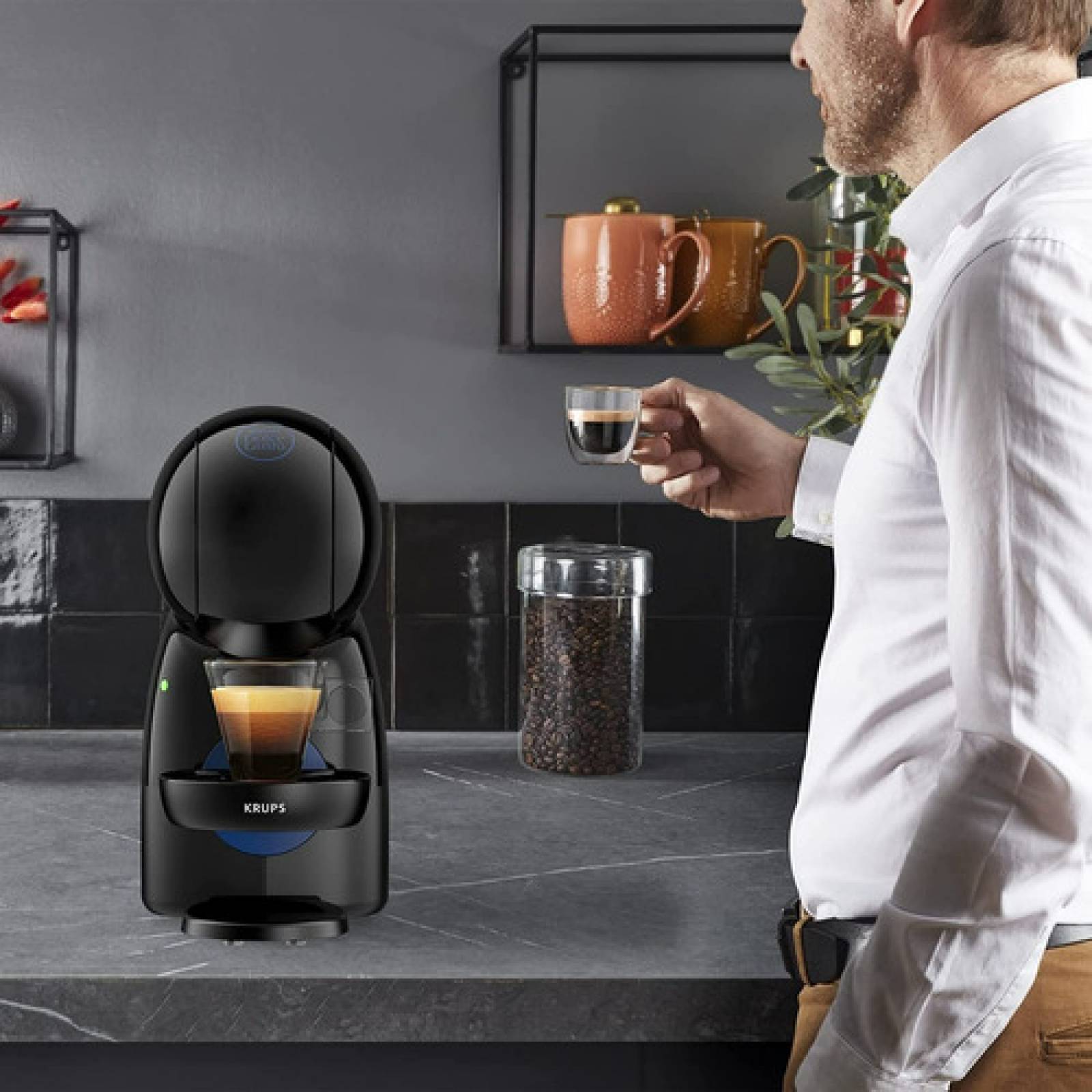 Cafetera Nescafé Dolce Gusto Piccolo XS de corte manual NEGRA