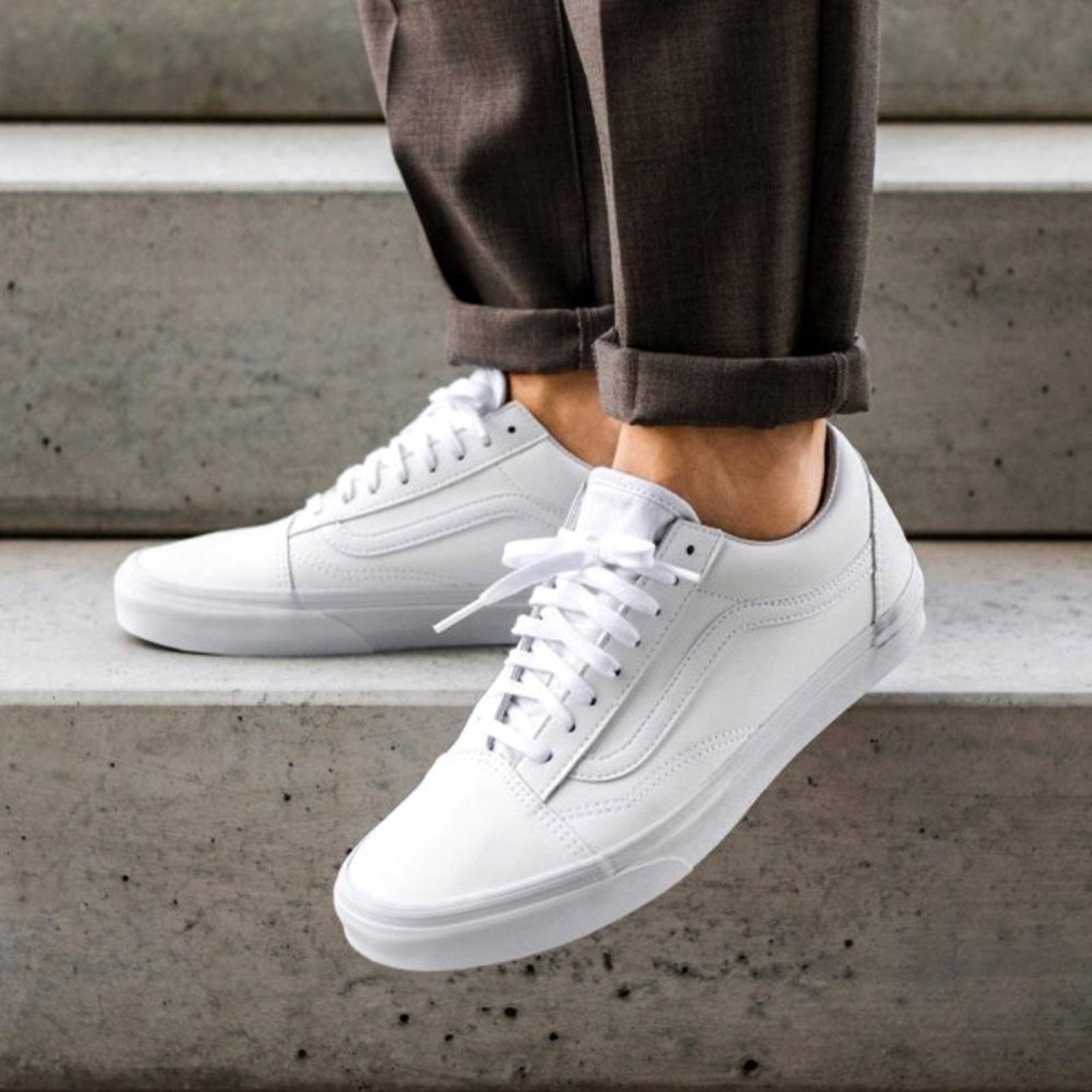 Tenis Vans Old Skool - 38G1ODJ - Blanco - Unisex 