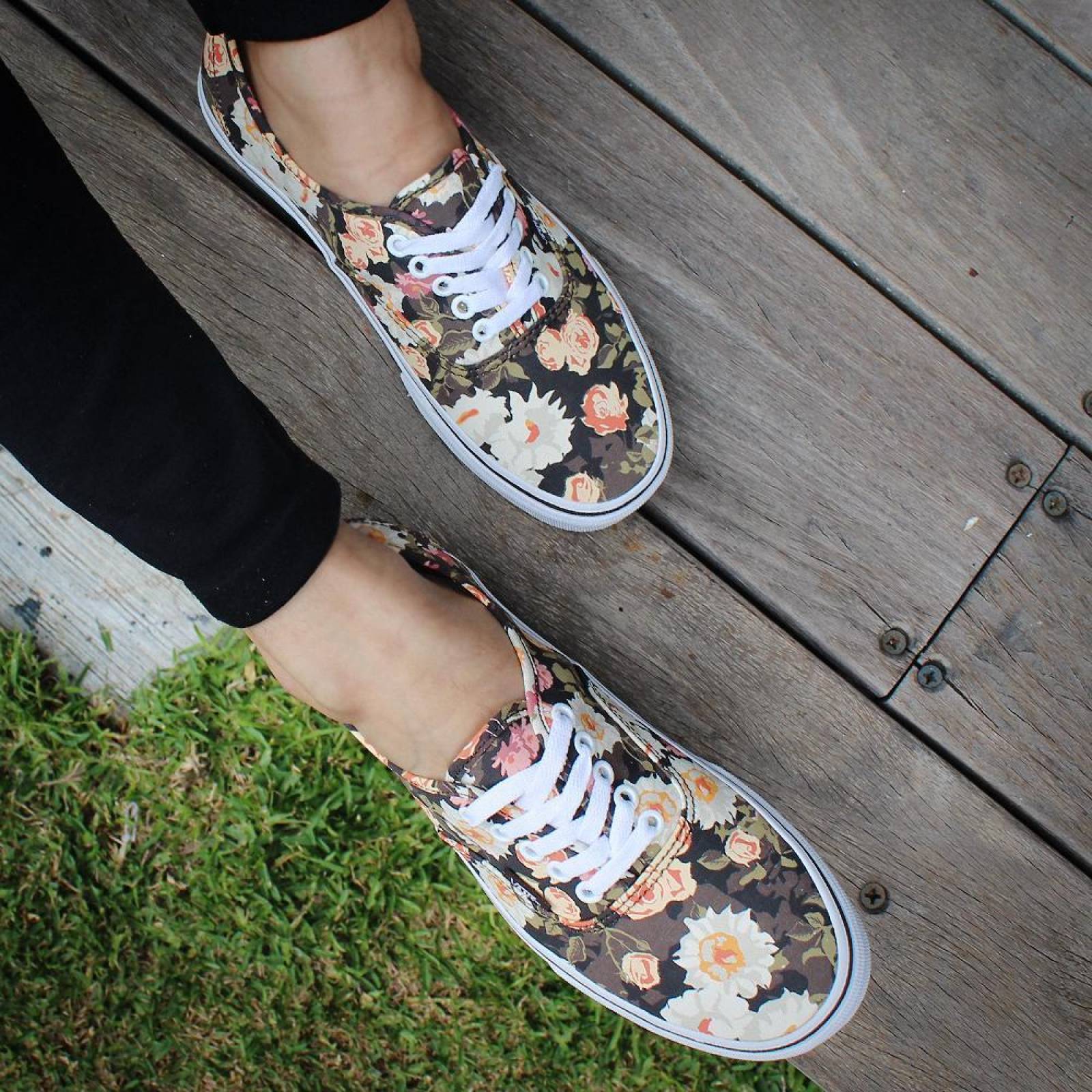 Tenis Vans Authentic - 38EMO3A - Multicolor - Mujer 