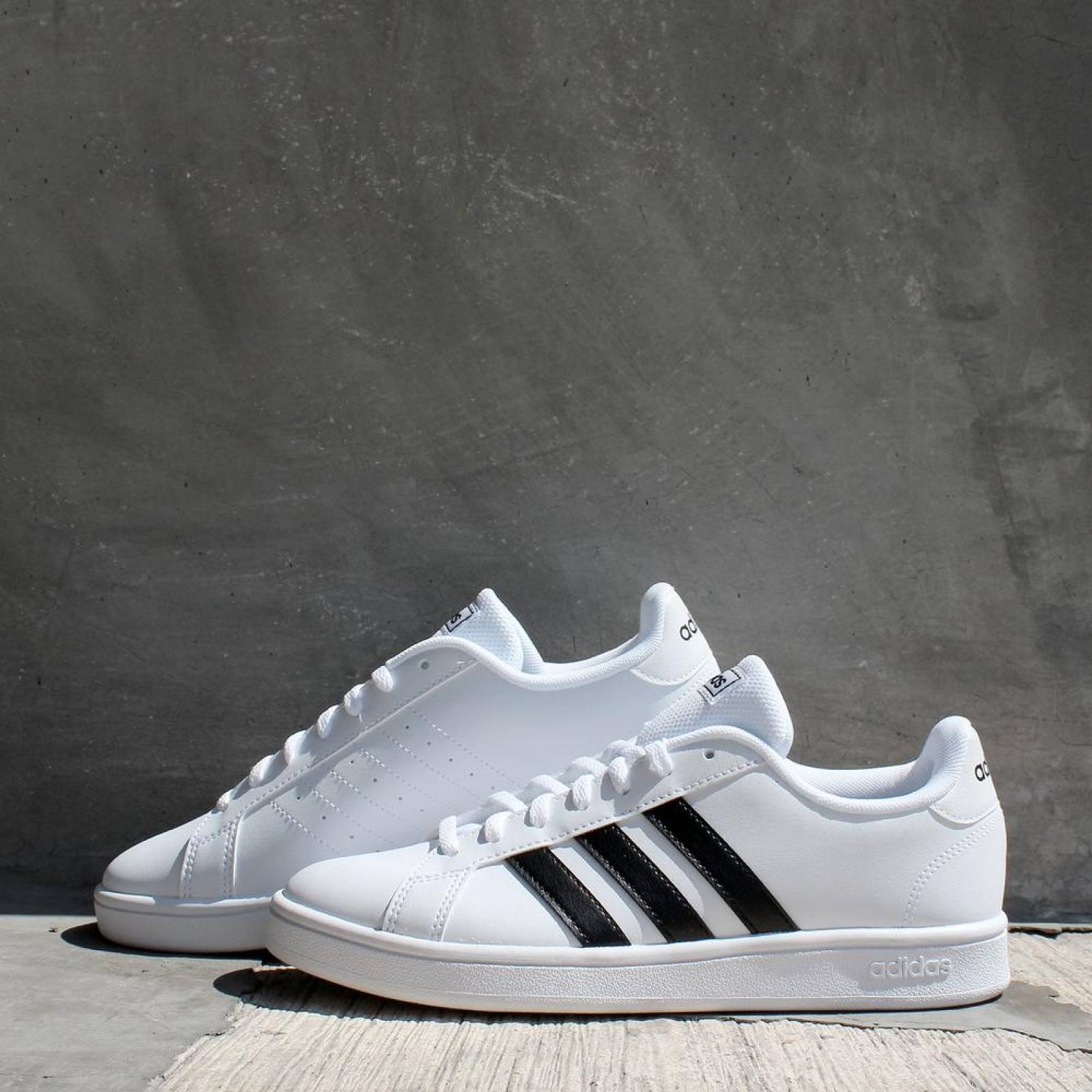 Tenis Adidas Grand Court Base - EE7968 - Blanco - Mujer 