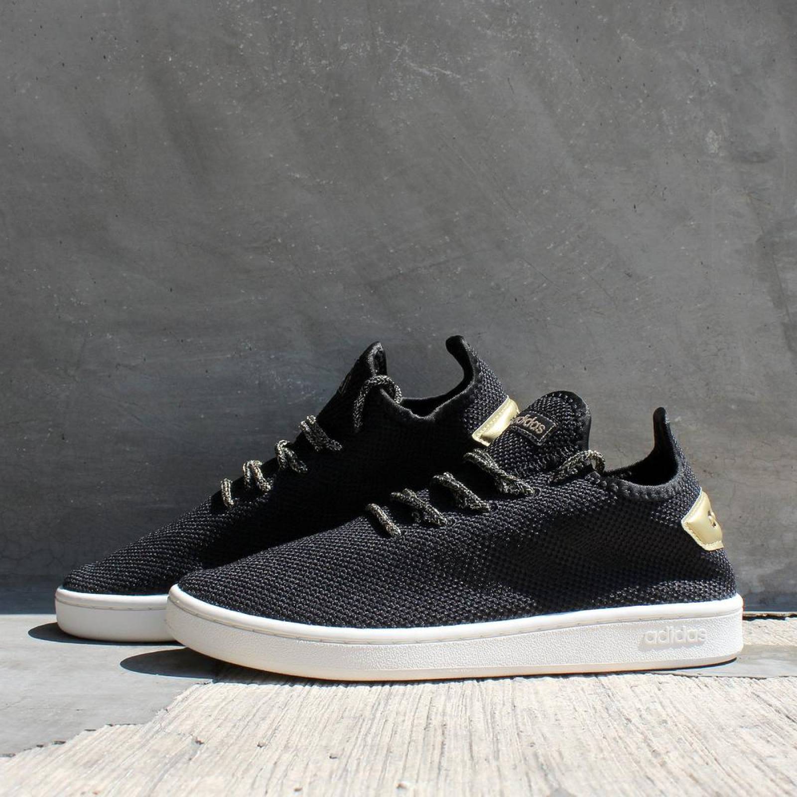 Tenis Adidas Court Adapt - EE8115 - Negro - Mujer 