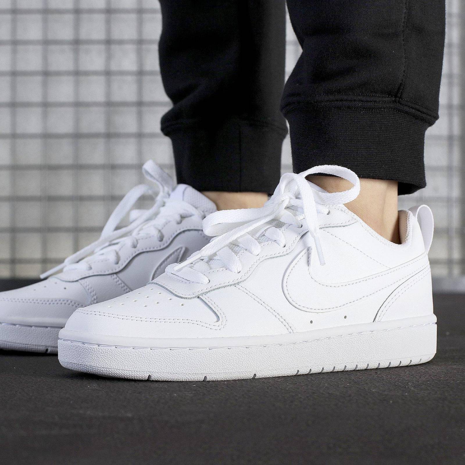 Tenis Nike Court Borough Low 2 GS - BQ5448100 - Blanco - Joven 