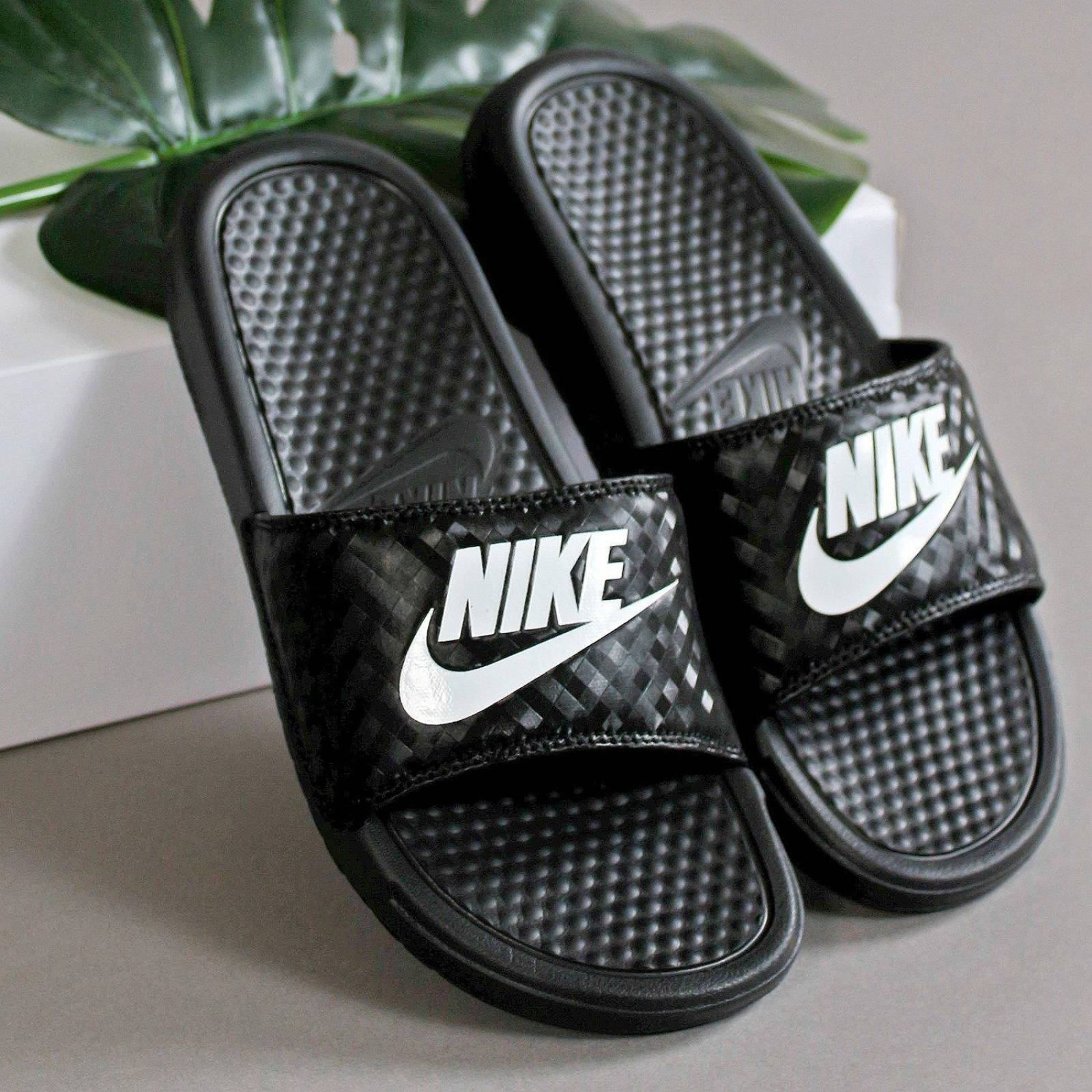 Sandalias Nike Benassi JDI - 343881011 - Negro - Mujer 