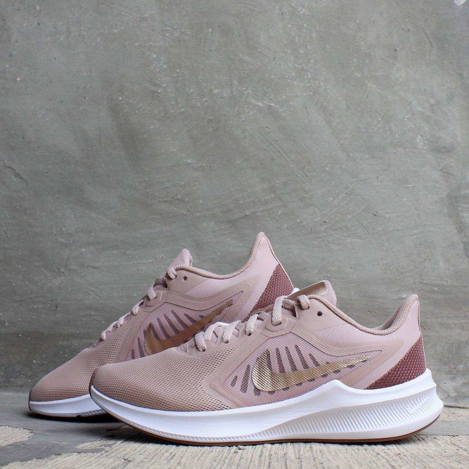 Tenis Nike Downshifter 10 - CI9984200 - Rosa Palo - Mujer