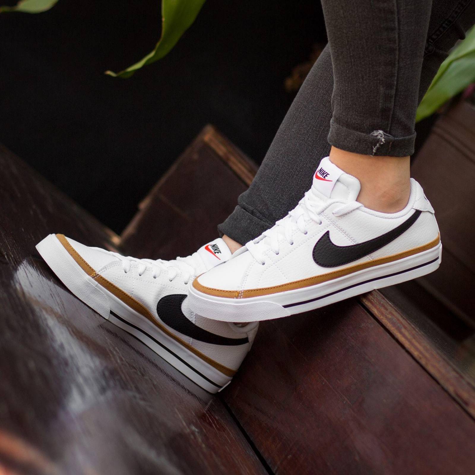 Tenis Nike Court Legacy - CU4149102 - Blanco - Mujer 