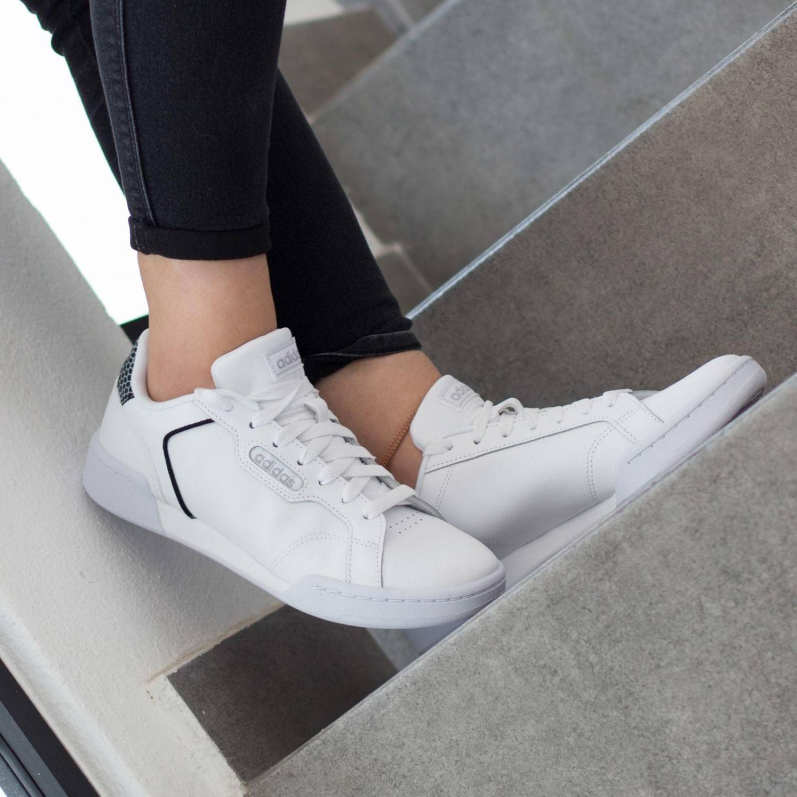 Tenis Adidas Roguera - FY8884 - Blanco - Mujer 