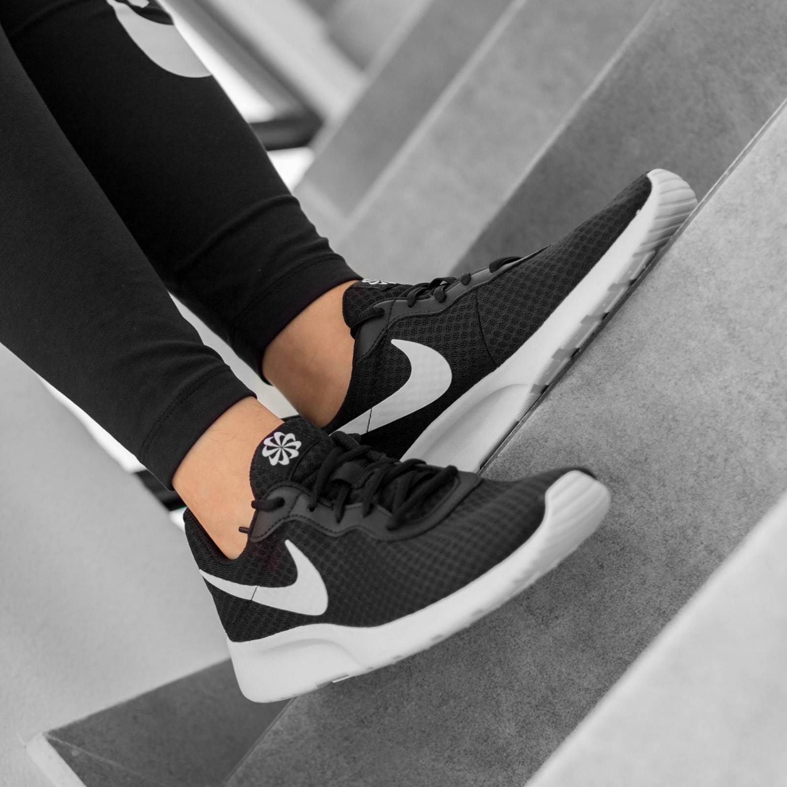 Tenis Nike Tanjun - DJ6258003 - Negro - Hombre