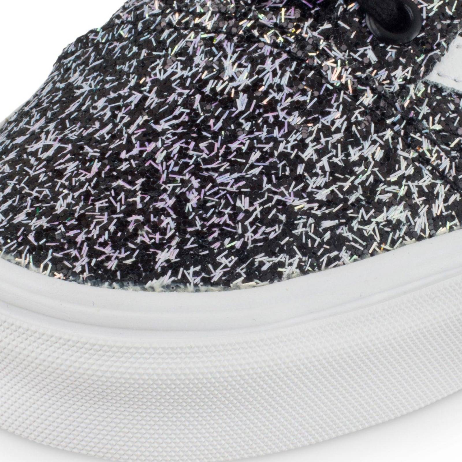 Tenis Vans Old Skool - 5KRF8N9 - Negro - Mujer 