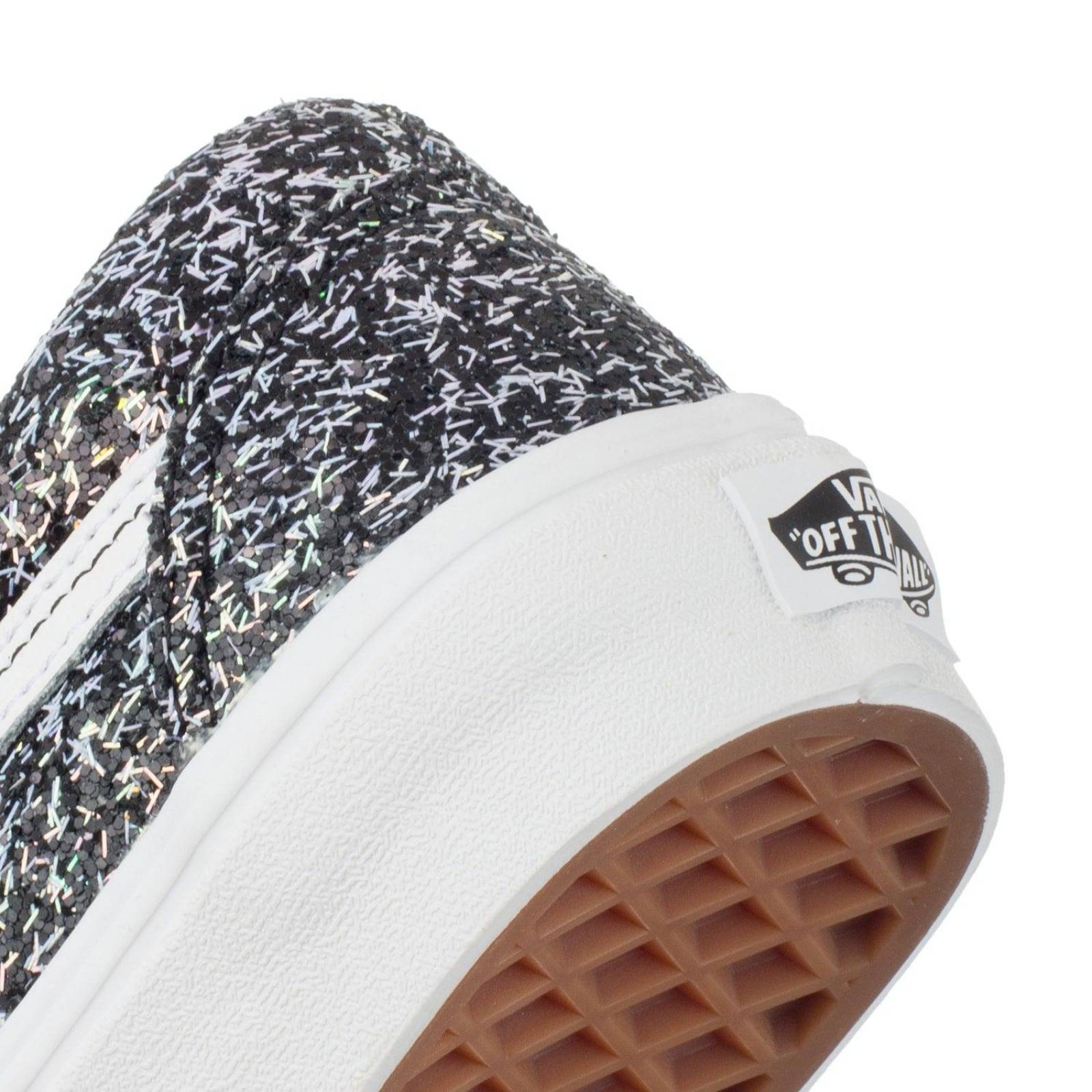 Tenis Vans Old Skool - 5KRF8N9 - Negro - Mujer 