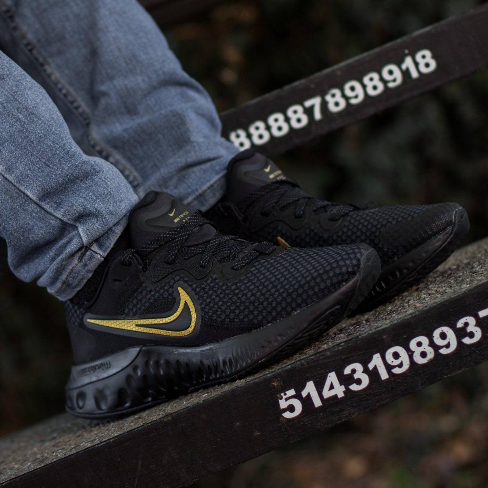 Tenis Nike Renew Run 2 - CU3504010 - Negro - Hombre