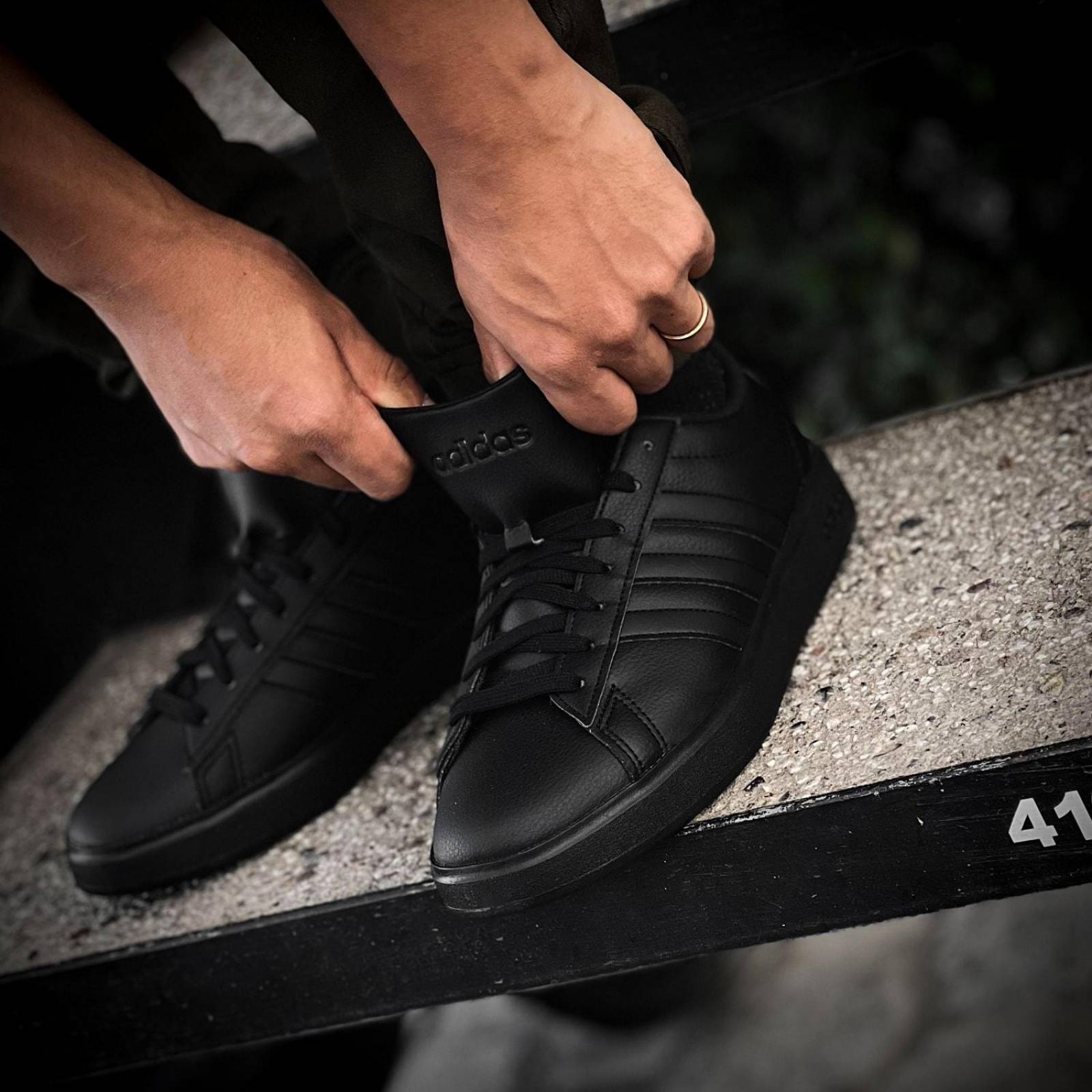 Tenis Adidas Grand Court 2.0 - GW9198 - Negro - Hombre 