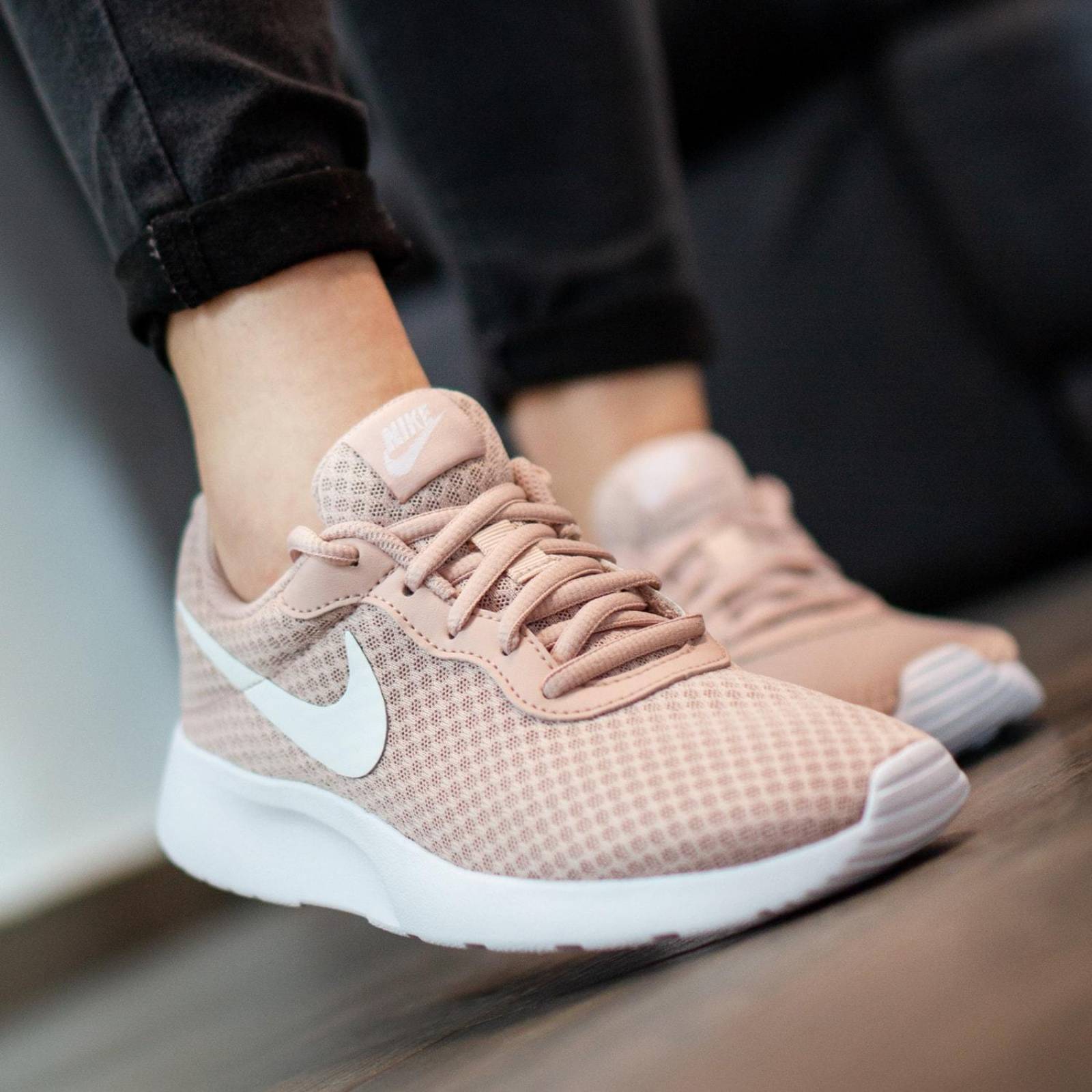 Tenis Nike Tanjun NN - DJ6257600 - Rosa - Mujer 